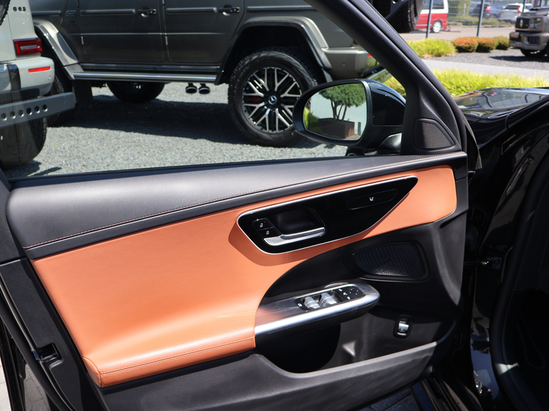 Mercedes-Benz C 220 d T AMG Line-NightPak-KeyGo-Kamera-Ambient — photo 12