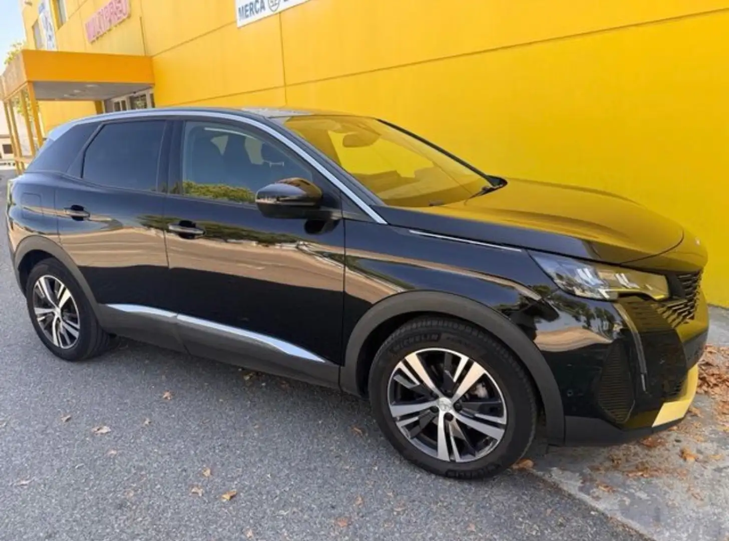 Peugeot 3008 3008 1.2 S Negro - 2