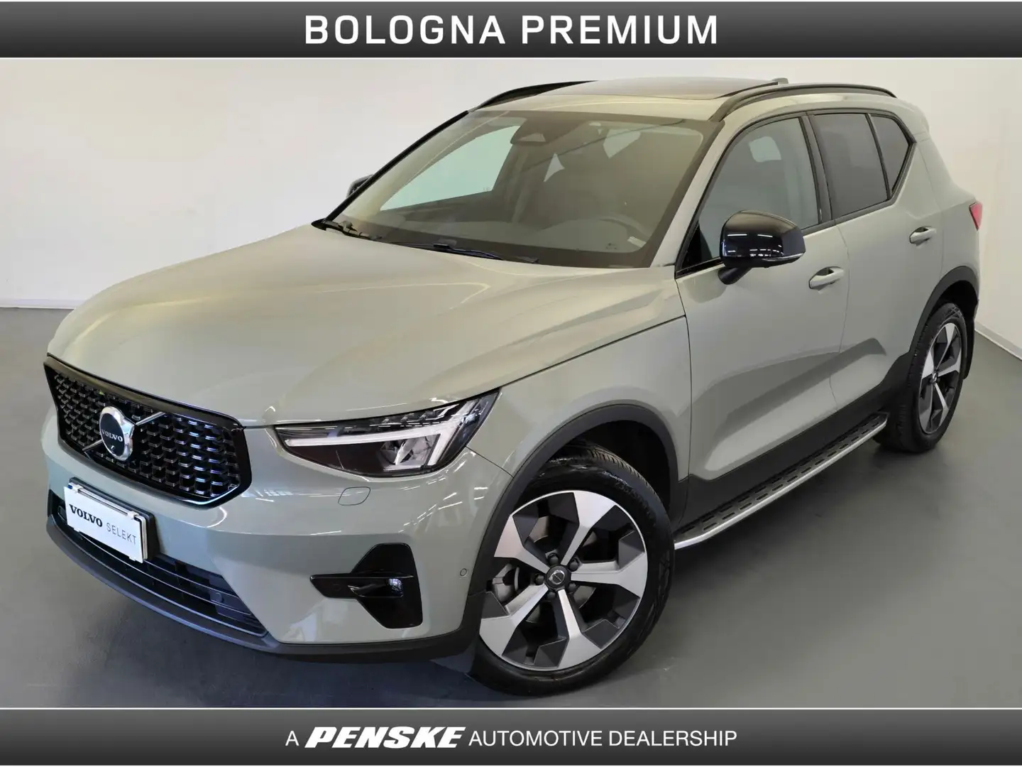 Volvo XC40 XC40 B4 AWD automatico Ultimate Dark Grau - 1