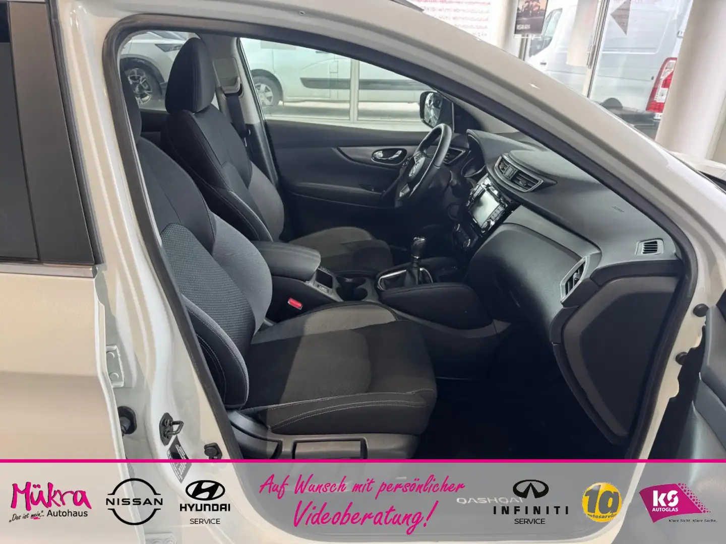 Nissan Qashqai N-Connecta 160PS MT LED NSS 8-fach AHK Klima Navi Blanc - 2