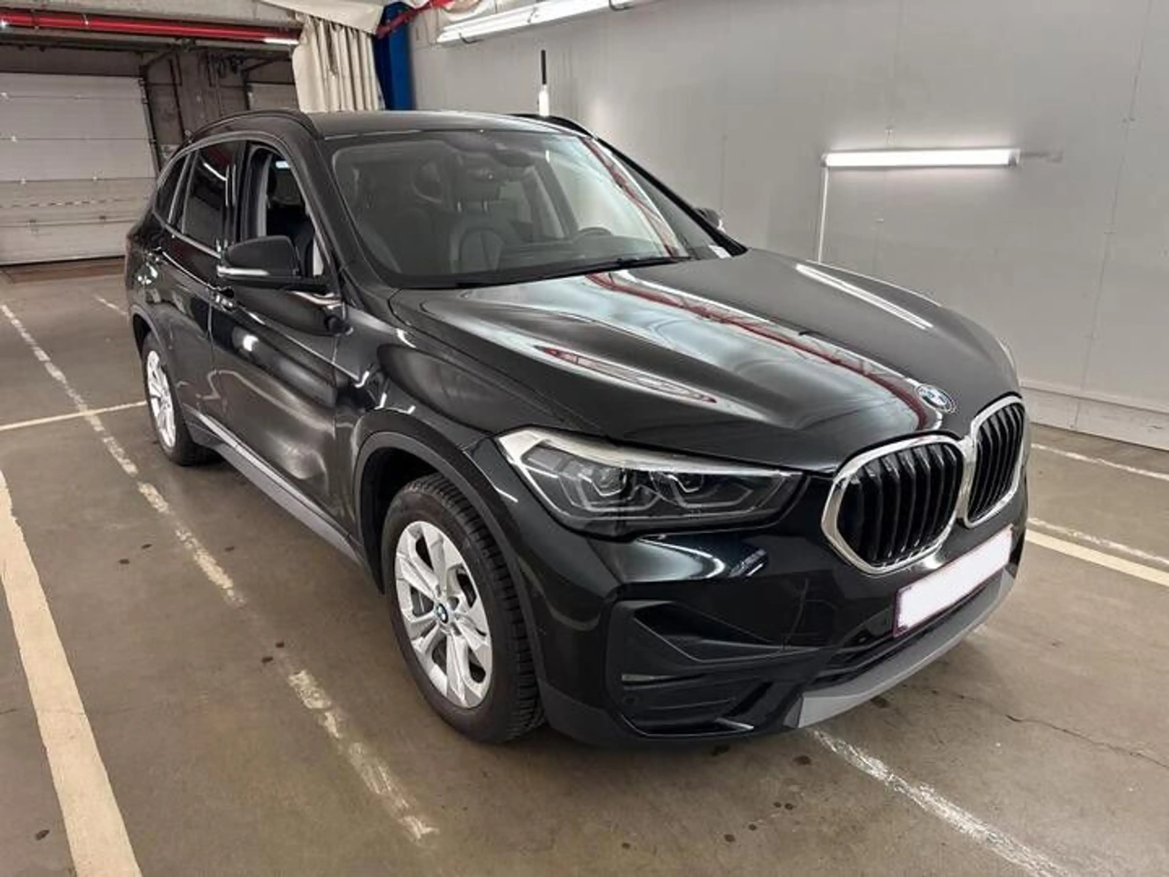 BMW X1 xDrive 25e*LEDER*LED*Head-Up Disp*Netto-14000 — photo 2