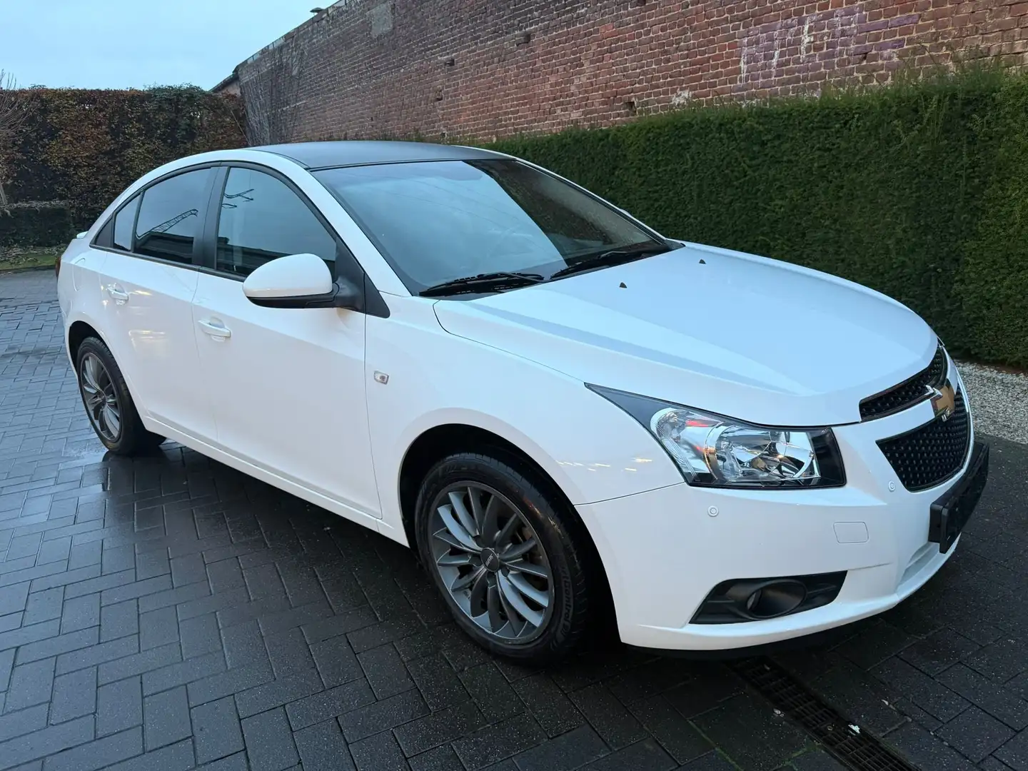 Chevrolet Cruze Cruze 1.6i LT GARANTIE 1 AN/JAAR Weiß - 2