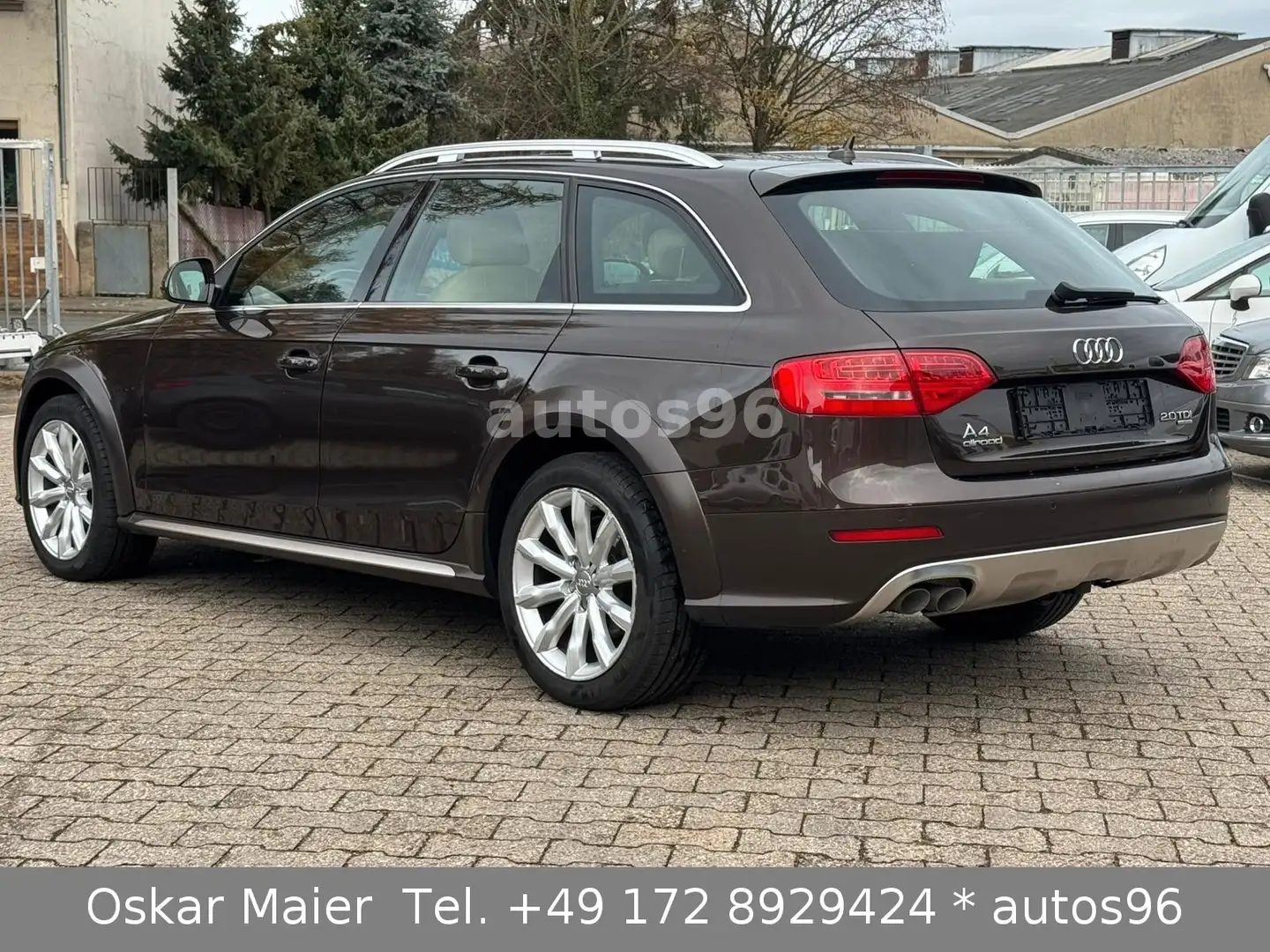 Audi A4 allroad 2.0 TDI quattro Pano AHK B&O Temp Braun - 2