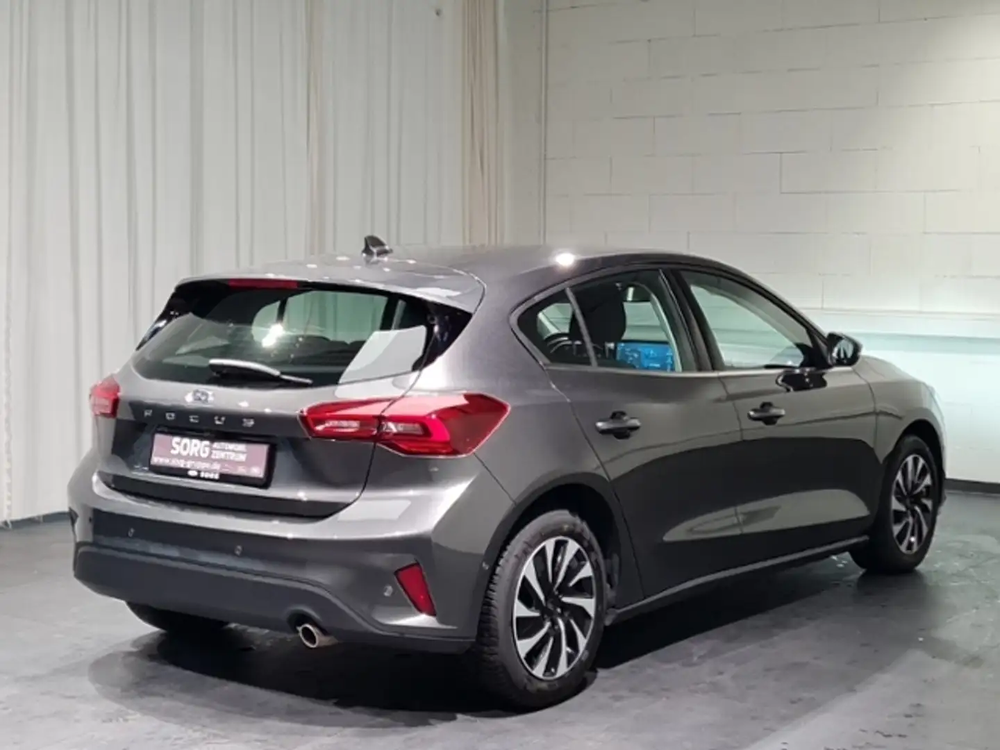 Ford Focus 1.0 EcoBoost MHEV Titanium*AUTO*ACC*-41%* Grau - 2