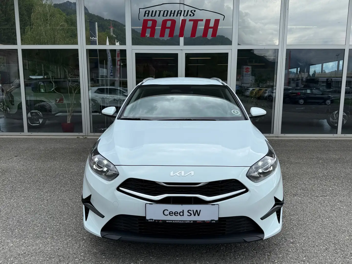 Kia Ceed SW / cee'd SW 1,0 TGDI GPF Silber UVO isg Weiß - 2