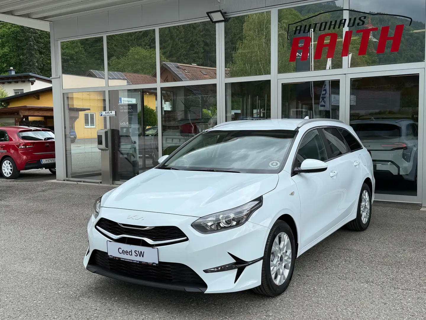 Kia Ceed SW / cee'd SW 1,0 TGDI GPF Silber UVO isg Weiß - 1