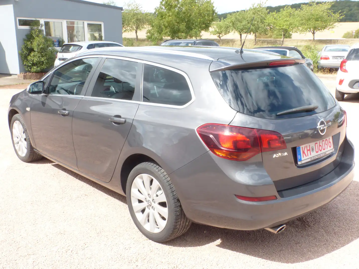 Opel Astra Astra 1.4 Turbo Sports Tourer Edition Grau - 1