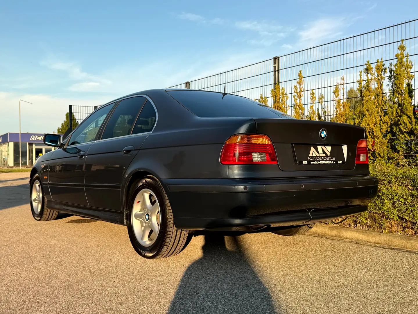 BMW 530 d E39 Limousine 2.Besitz! Grau - 2