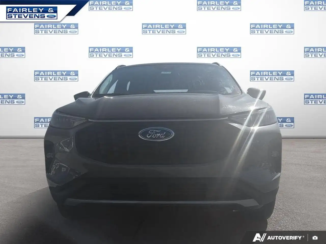 Ford Escape снимка Ford Escape