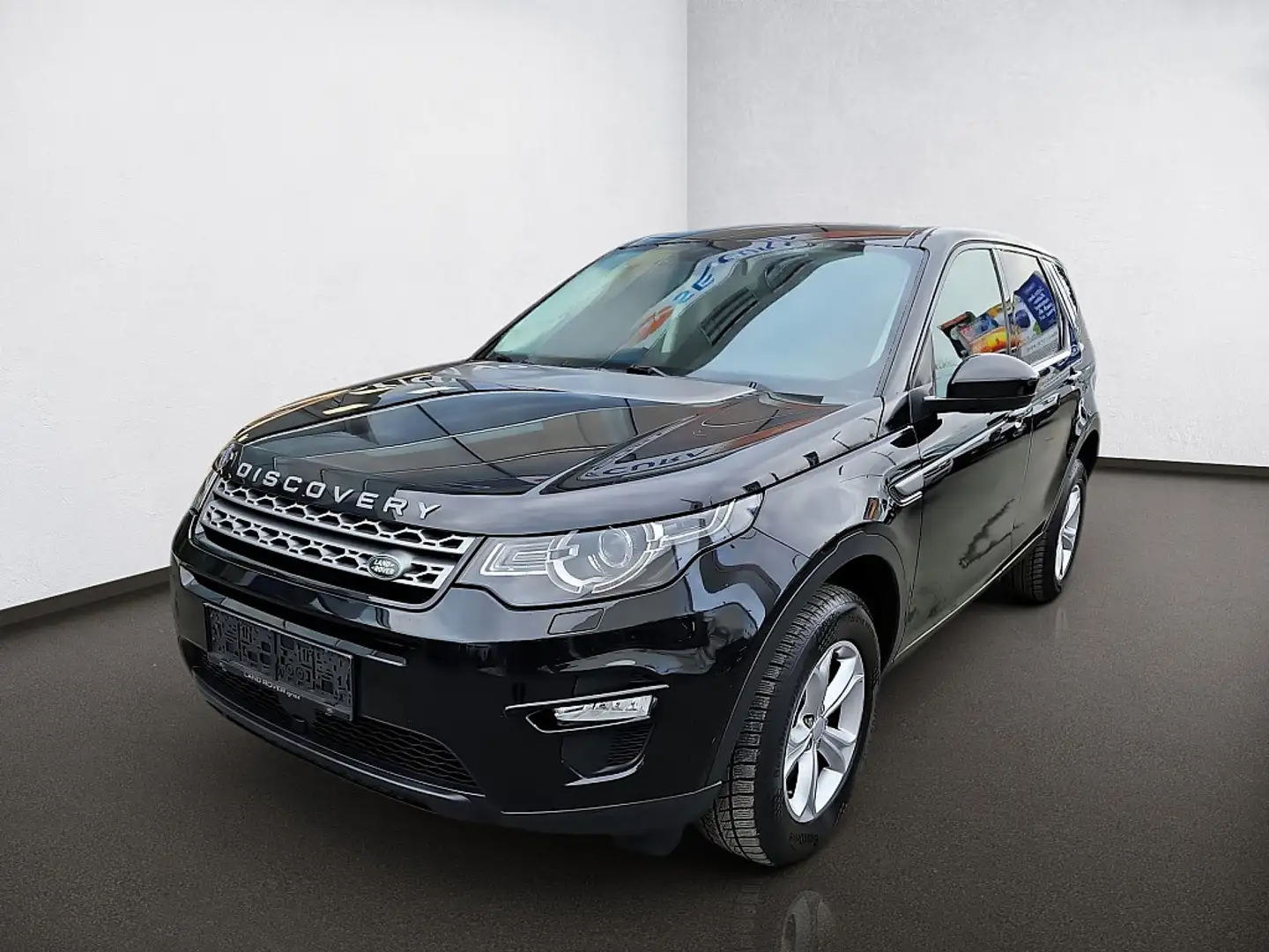 Land Rover Discovery Sport 2,0 TD4 4WD Pure Aut. Zwart - 1