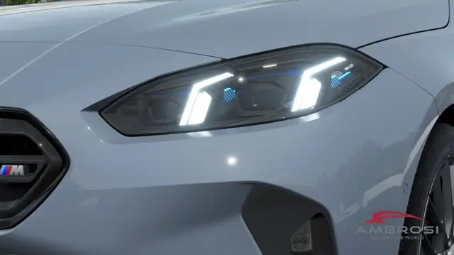 BMW 1 Series view 6