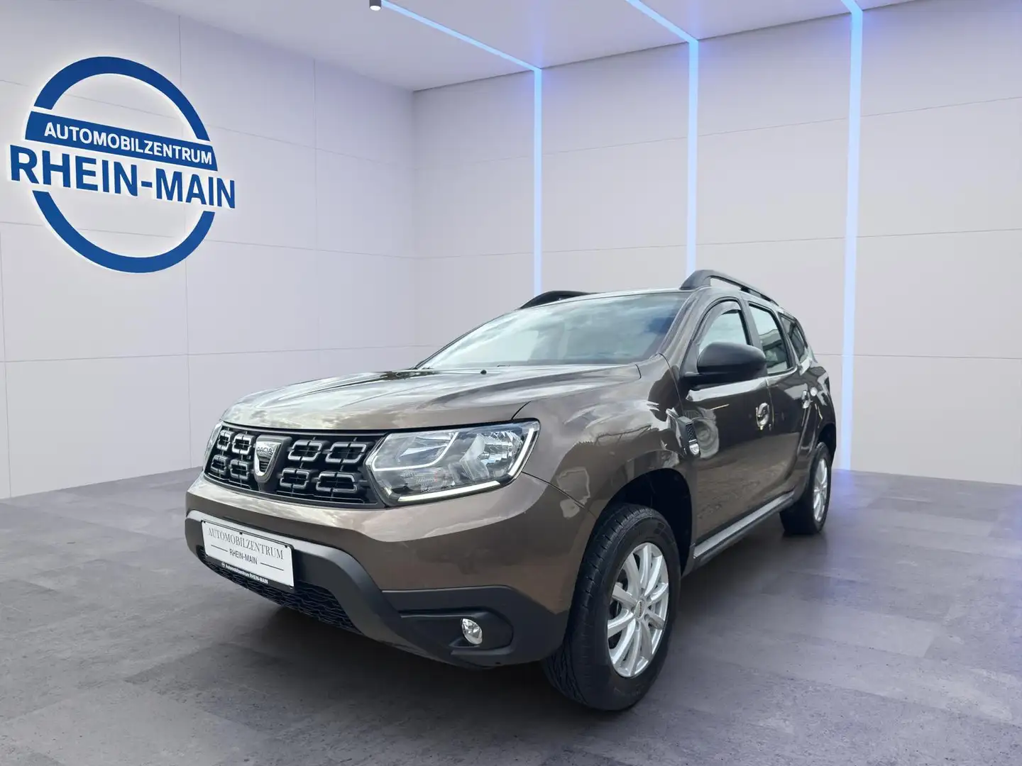 Dacia Duster Prestige AHK RFK 2.Hand Top Zustand Bruin - 1