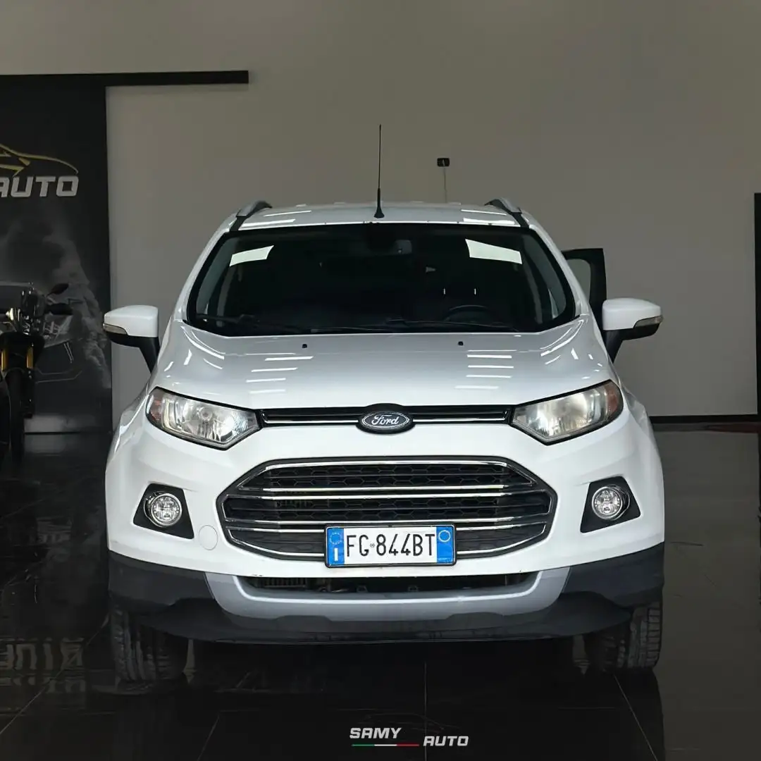 Ford EcoSport 1.5 tdci 95cv Weiß - 1