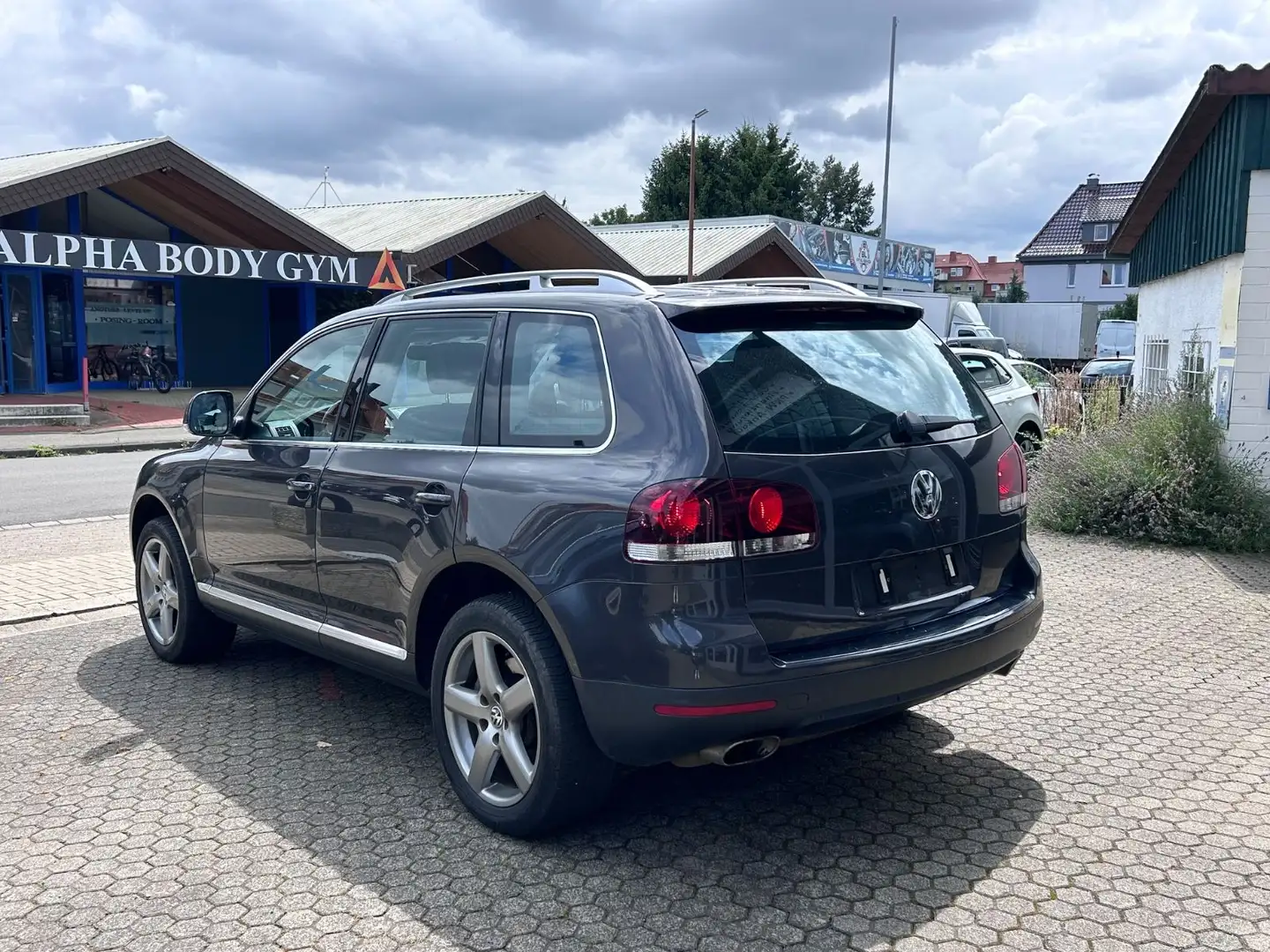 Volkswagen Touareg V6 TDI*Leder*Standheiz*ESSD*AHK* Grau - 2