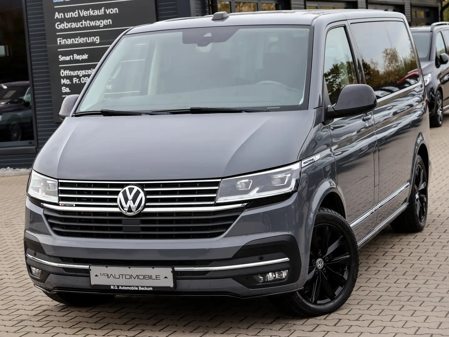 Volkswagen T6.1 Multivan 2.0 TDI DSG 4Motion Generation Six Gris - 1