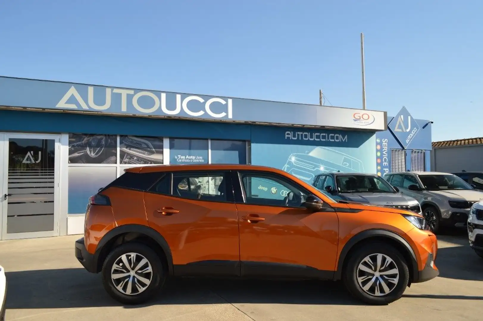 Peugeot 2008 1.2 PureTech 100 S&S Active Arancione - 2