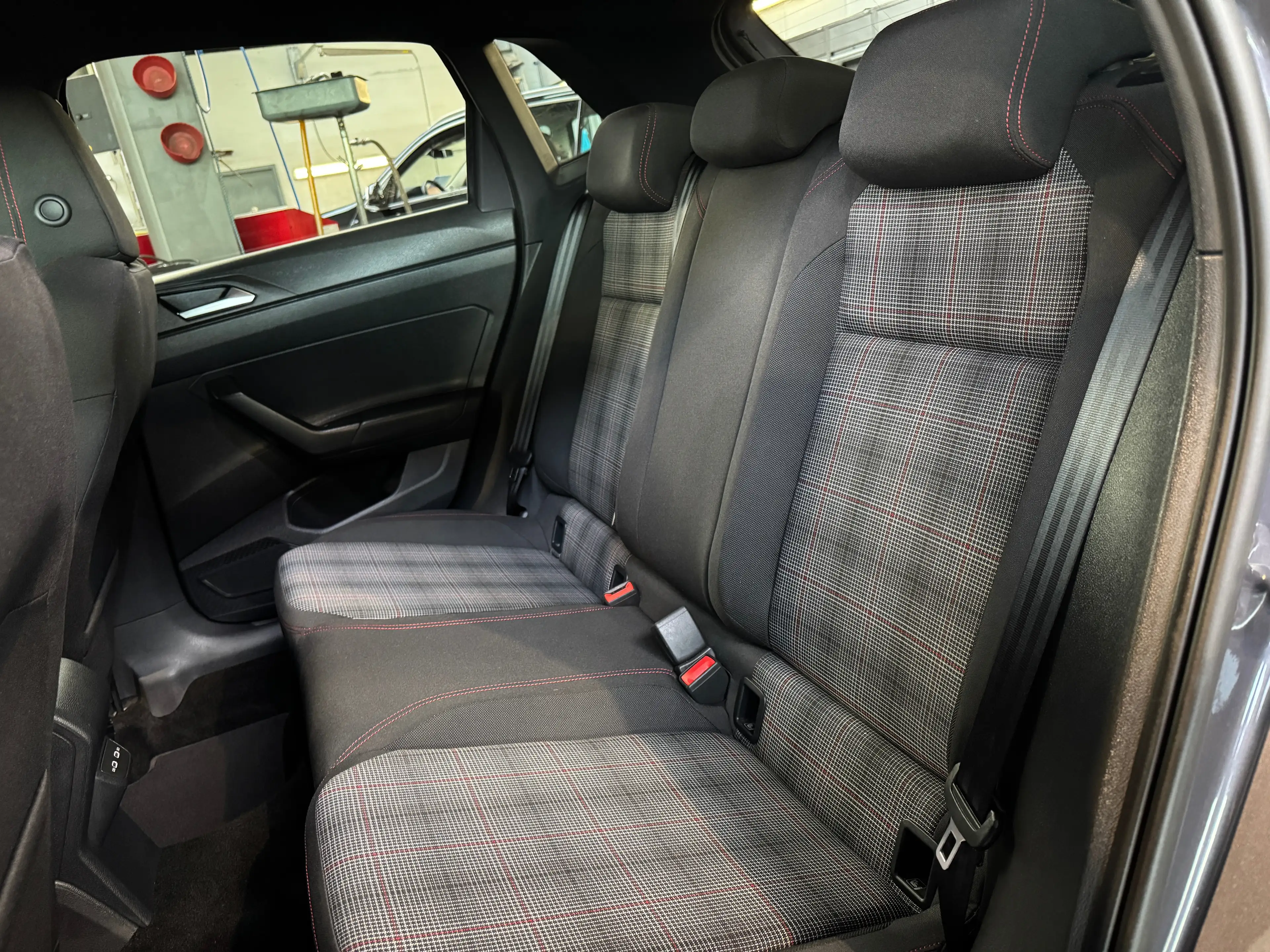 Volkswagen Polo GTI GTI 2.0 TSI DSG — photo 7