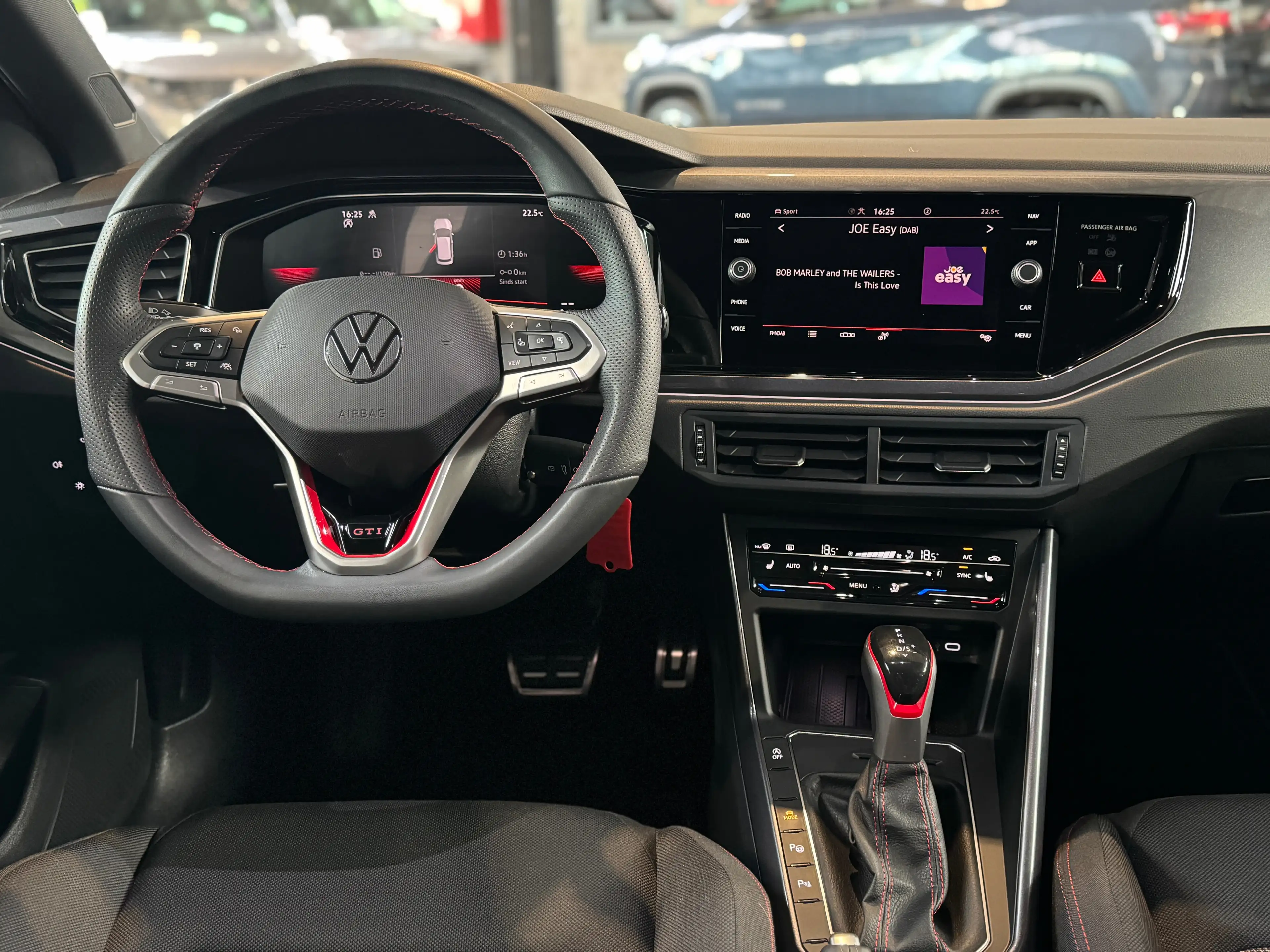 Volkswagen Polo GTI GTI 2.0 TSI DSG — photo 9