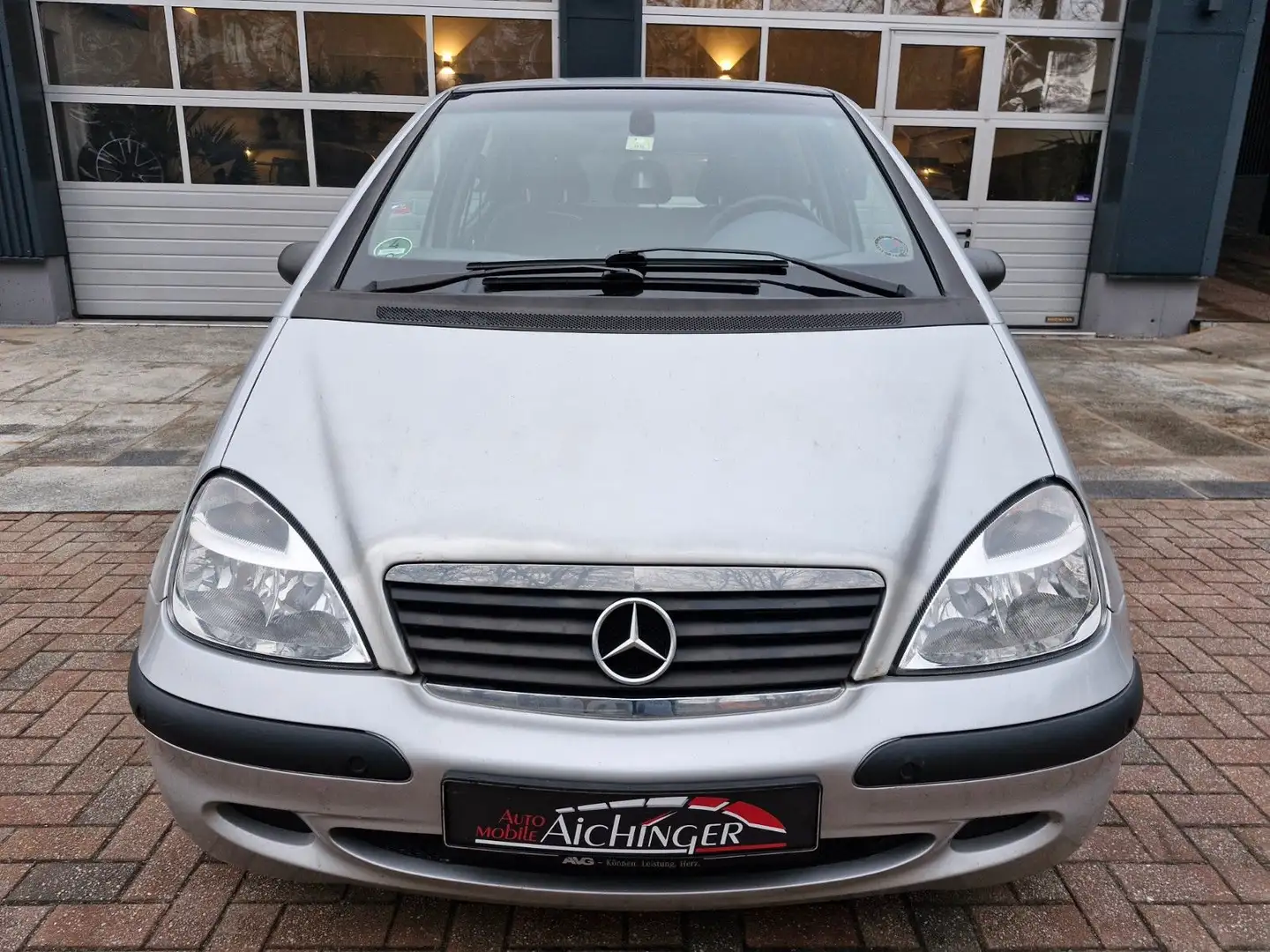 Mercedes-Benz A 160 CLASSIC 2 Hand 8-Fach Klima Shz Silber - 2