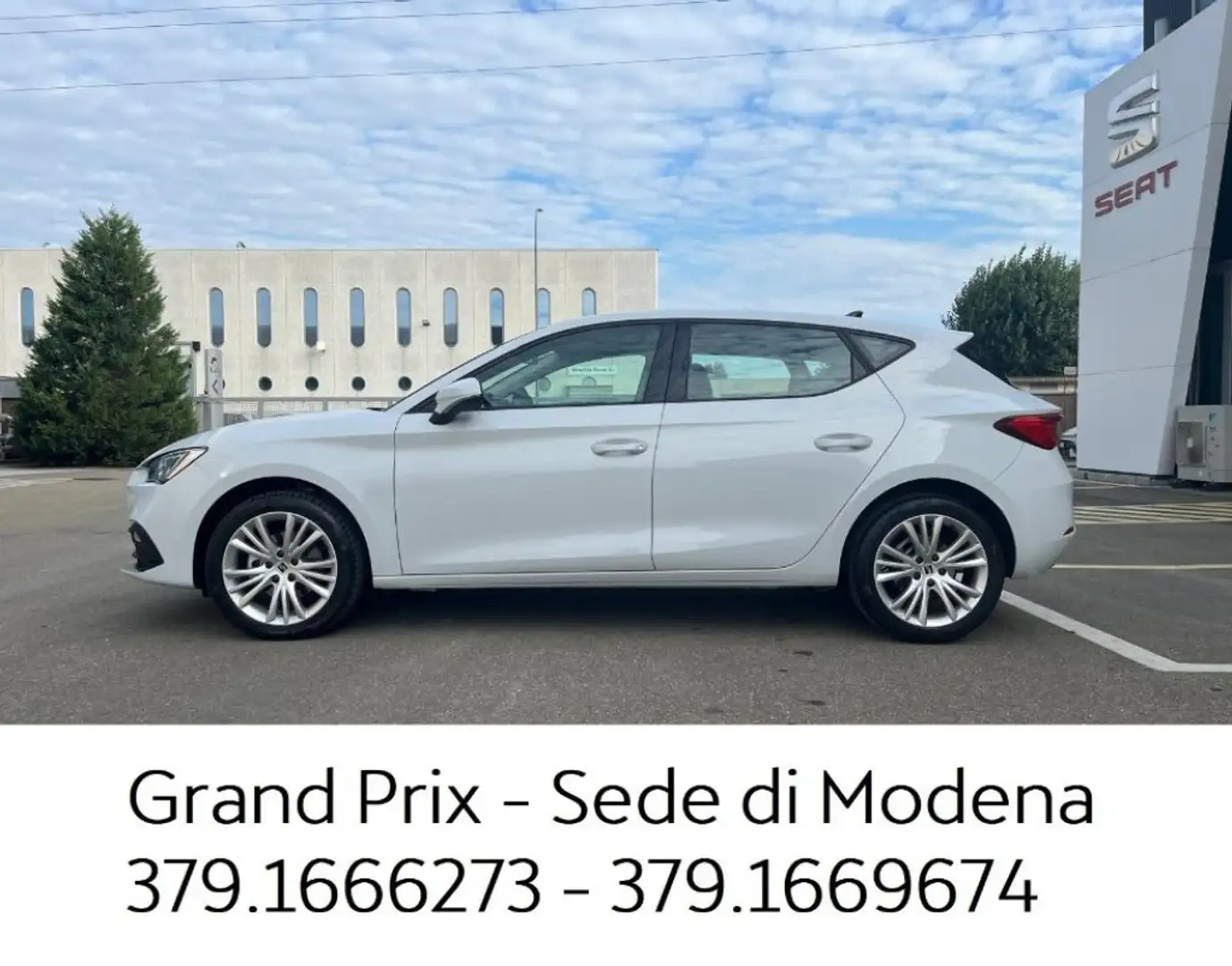 SEAT Leon 1.0 eTSI 110 CV DSG Business Bianco - 1
