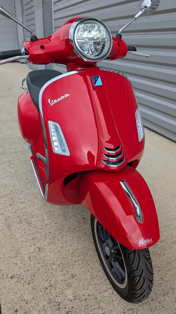 Vespa GTS 125 Roşu - 2