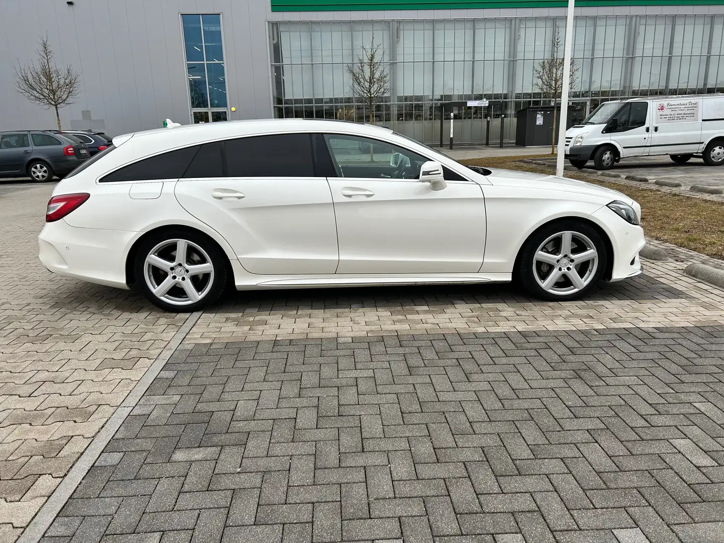 Mercedes-Benz CLS 350 CLS Shooting Brake 350 BlueTEC 4Matic 7G-TRONIC bijela - 1