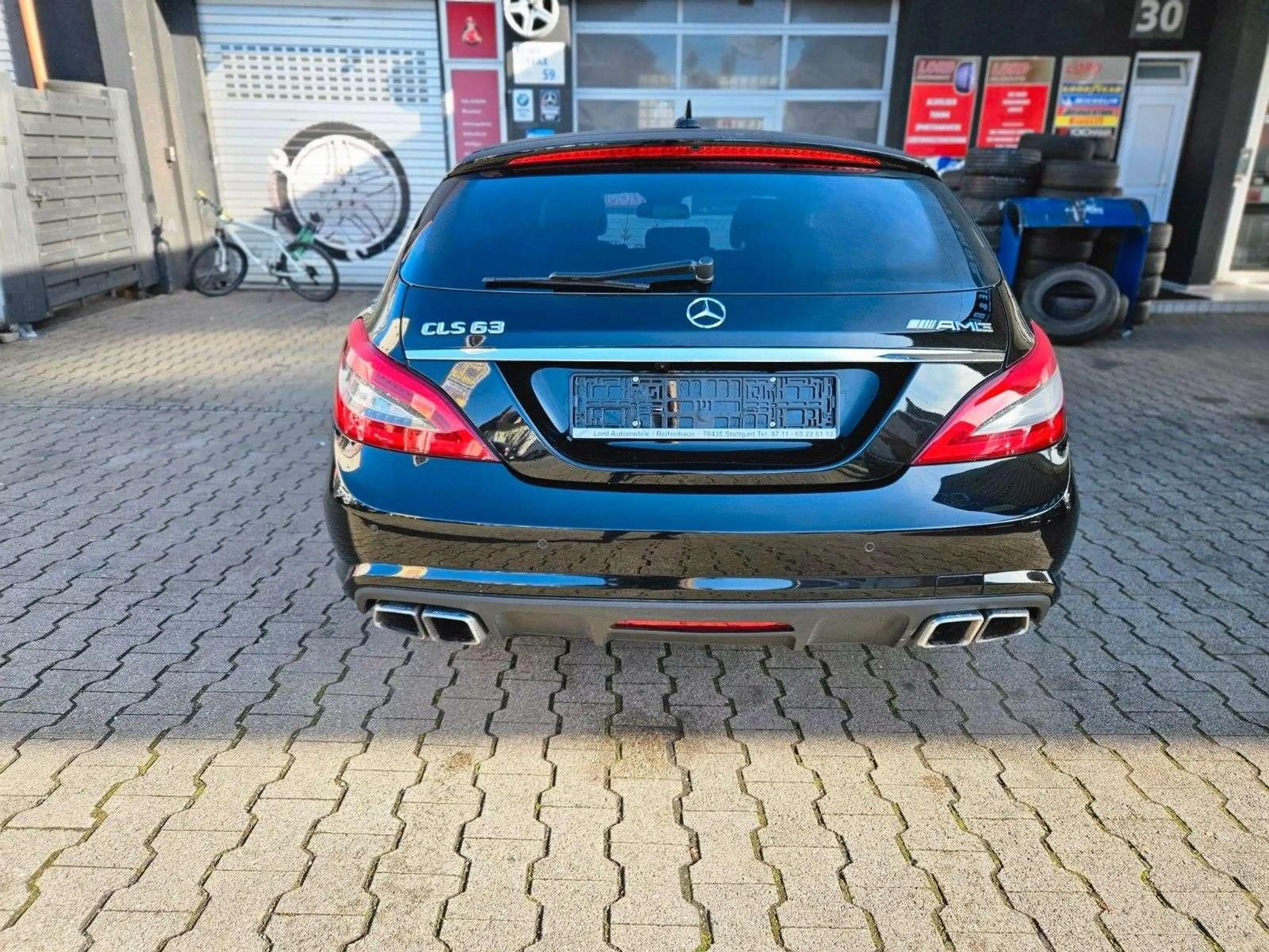 Mercedes-Benz CLS 63 AMG CLS 63 AMG -Shooting Brake-Voll-Massage — photo 14