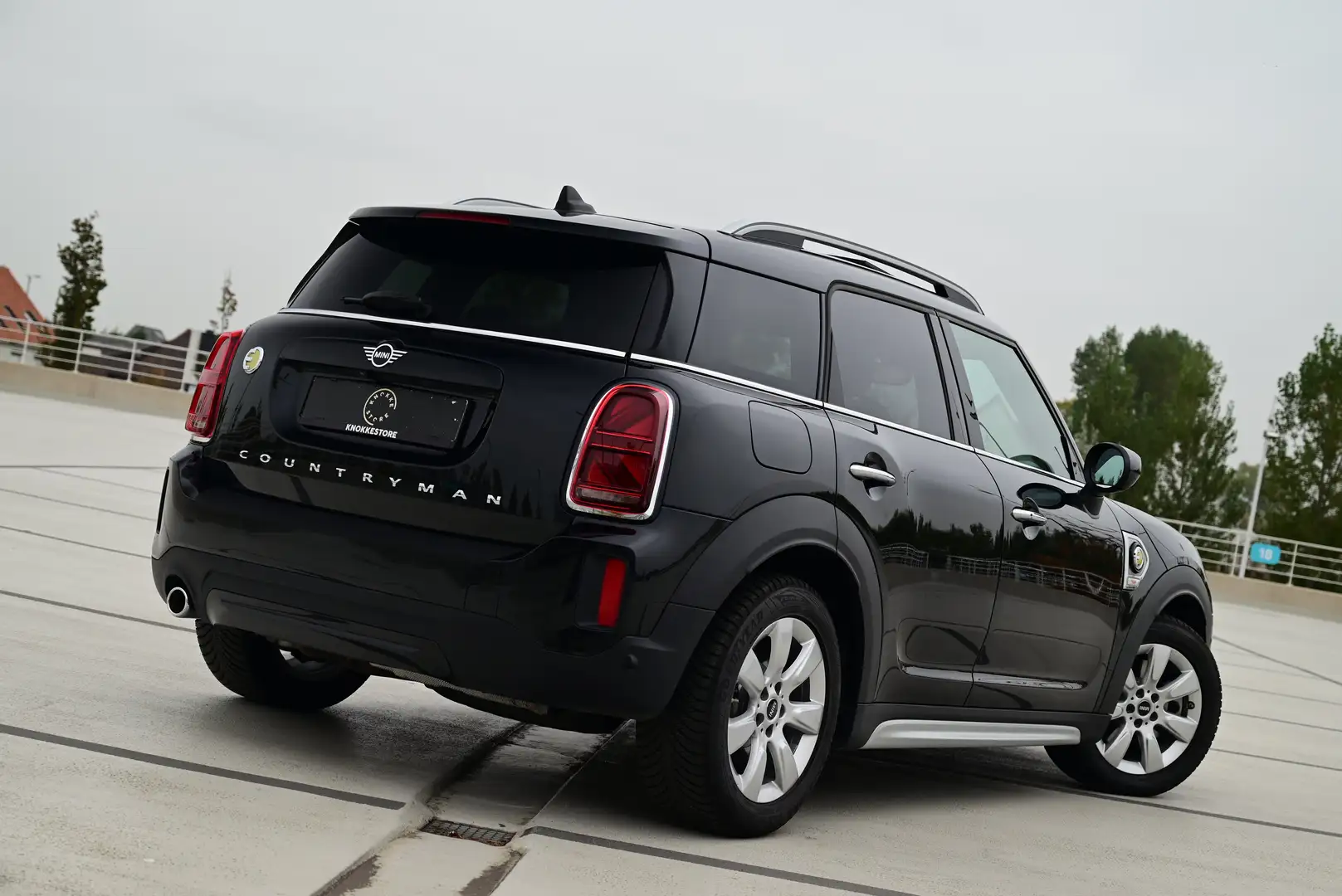 MINI Cooper SE Countryman SUNROOF / ELEK SEAT / CAMARA / HK AUDIO / OR PAINT Noir - 2