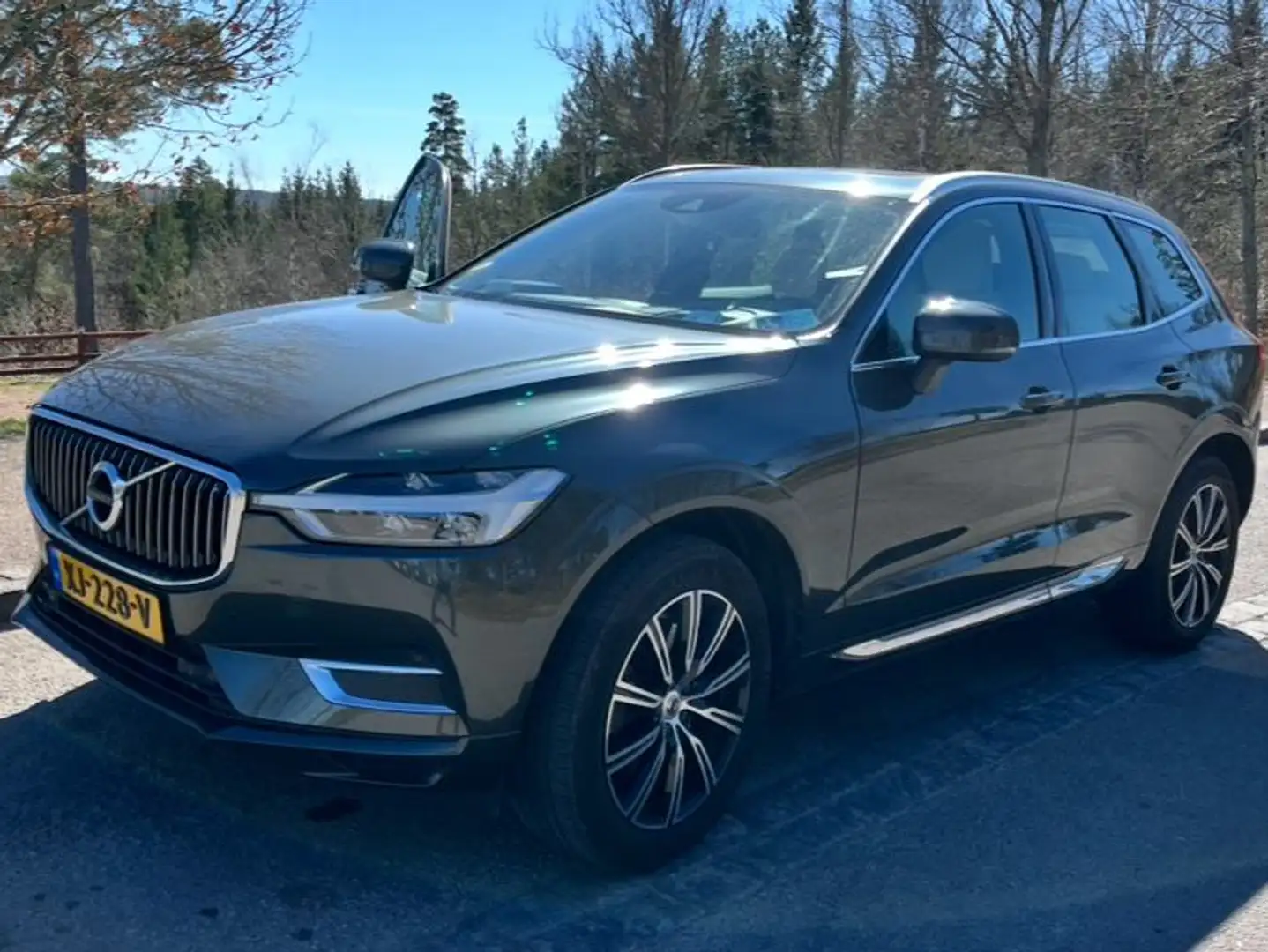 Volvo XC60 XC60 2.0 T5 Inscript. Grijs - 1