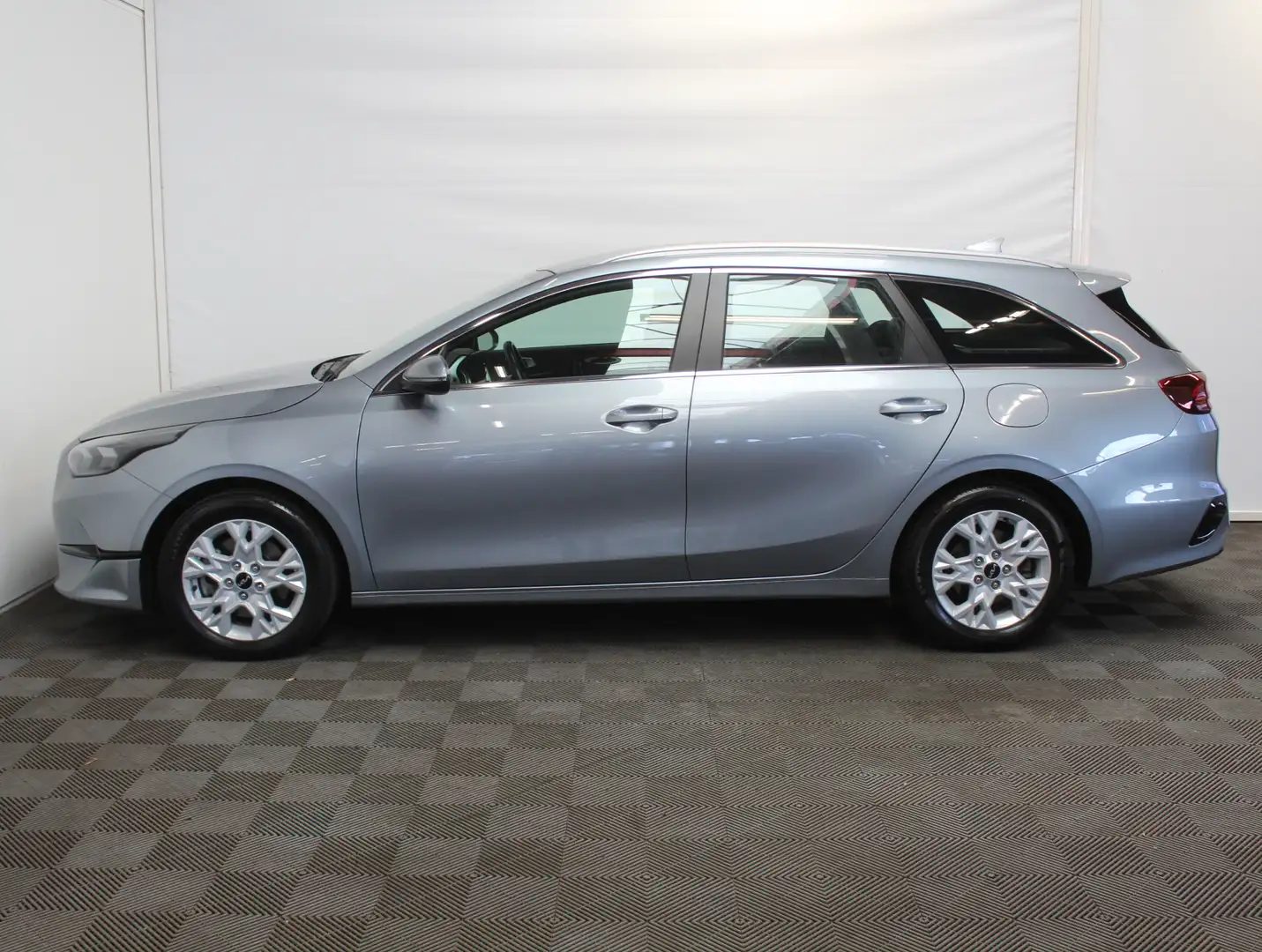 Kia Ceed SW / cee'd SW Sportswagon 1.5 T-GDi DynamicLine CLIMATE | CRUISE Grijs - 2