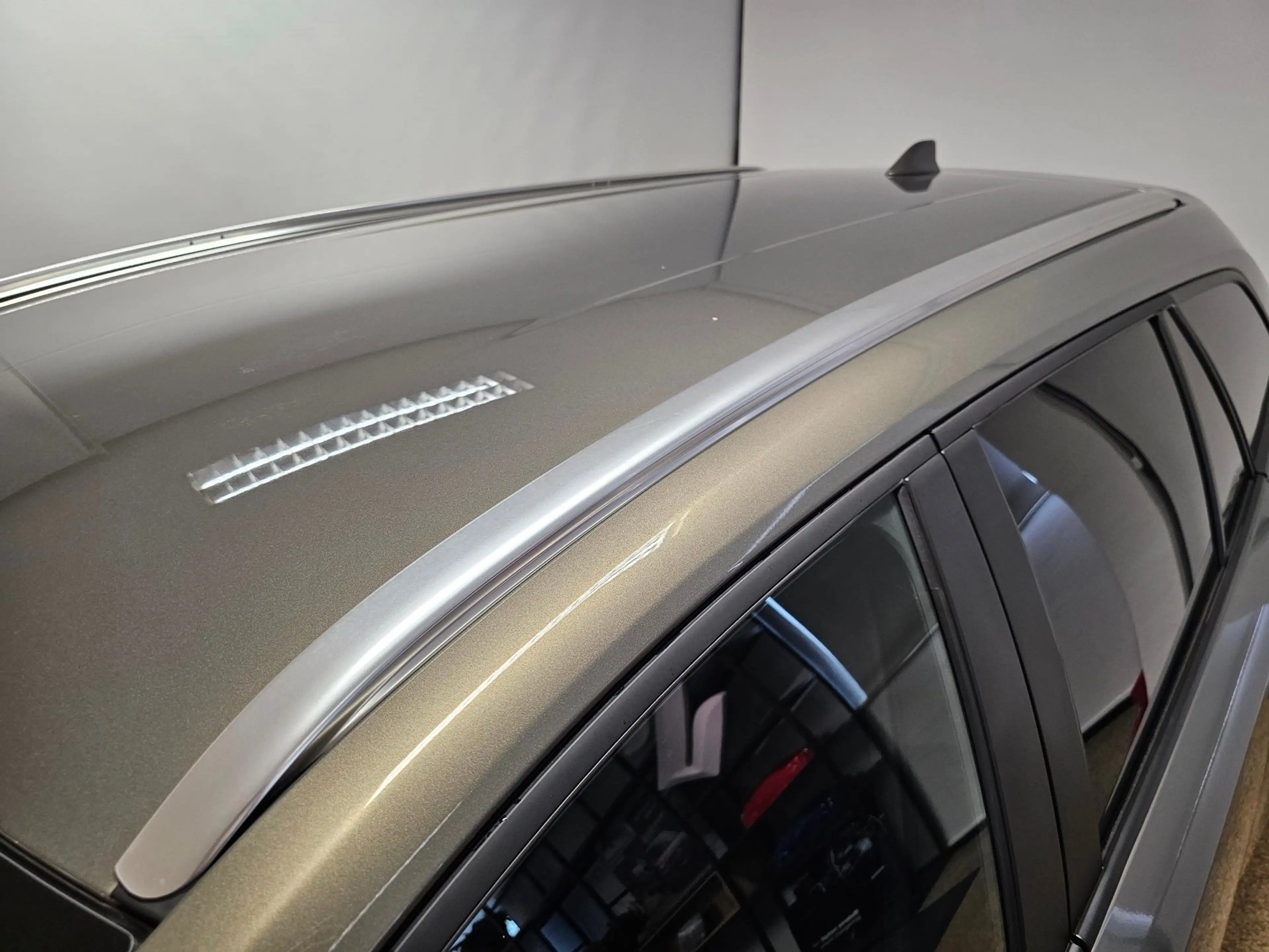 Suzuki Swace 1.8 Hybrid Style e-CVT AUTOMAAT — photo 8