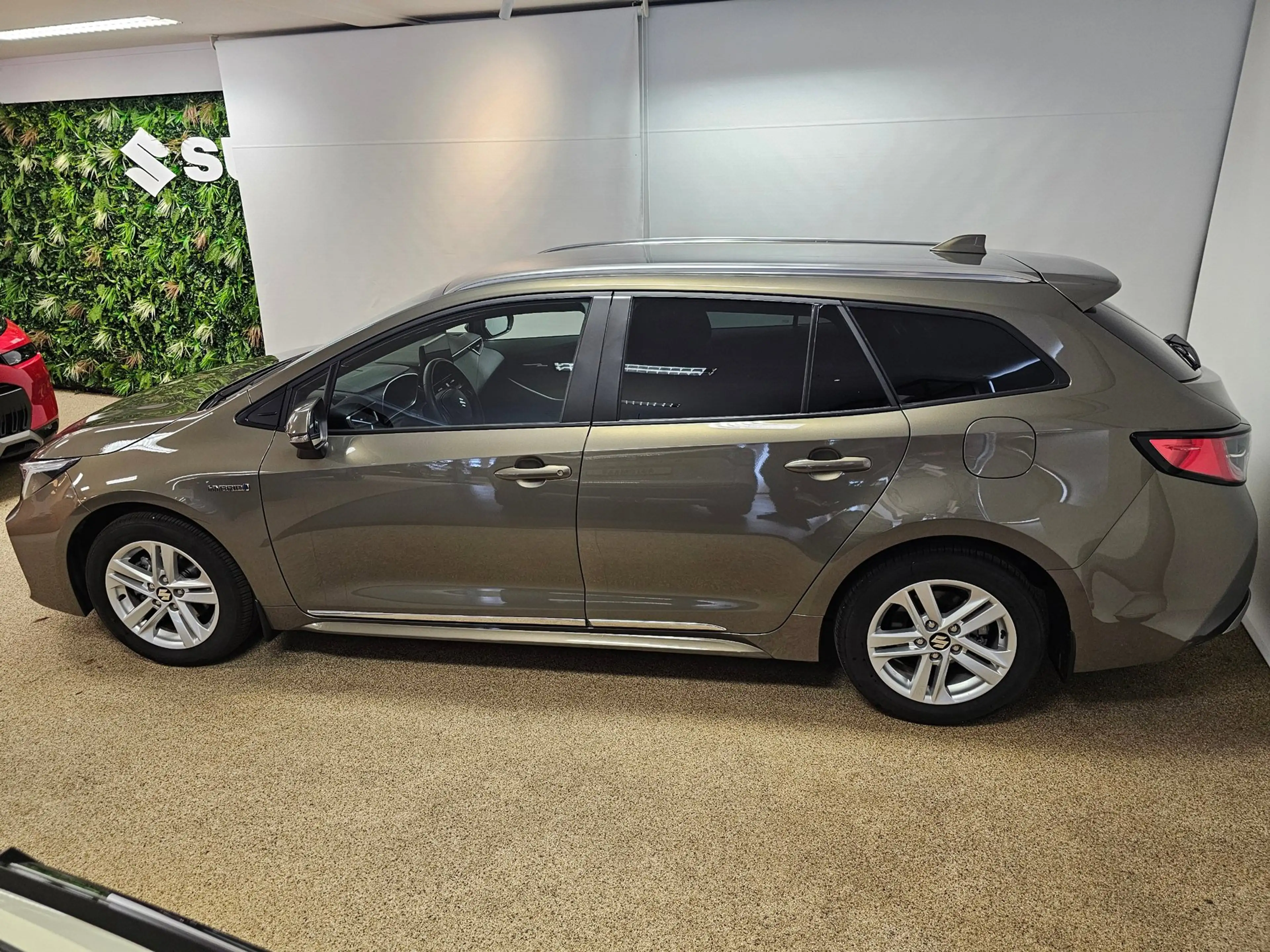 Suzuki Swace 1.8 Hybrid Style e-CVT AUTOMAAT — photo 4