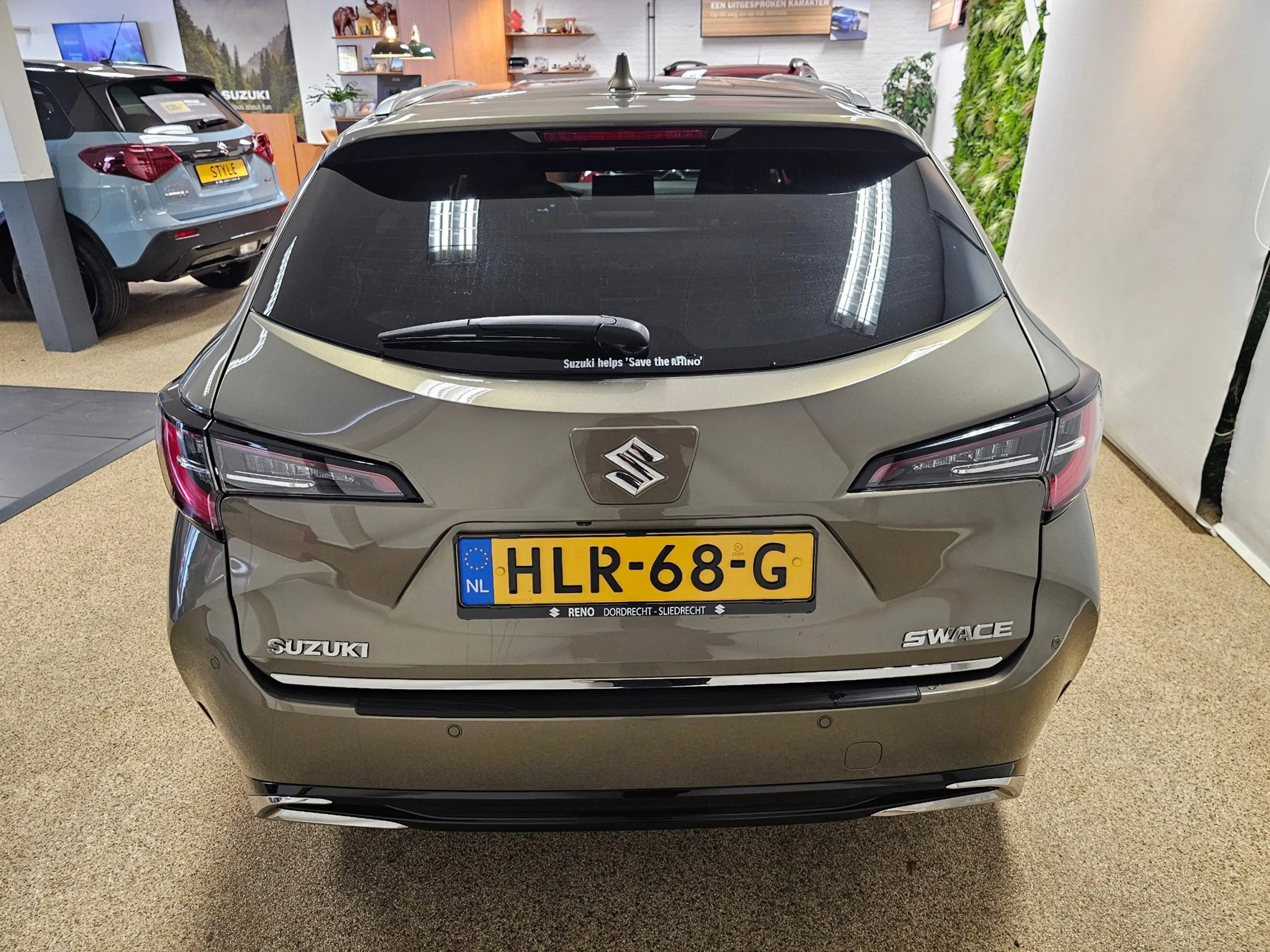 Suzuki Swace 1.8 Hybrid Style e-CVT AUTOMAAT — photo 5