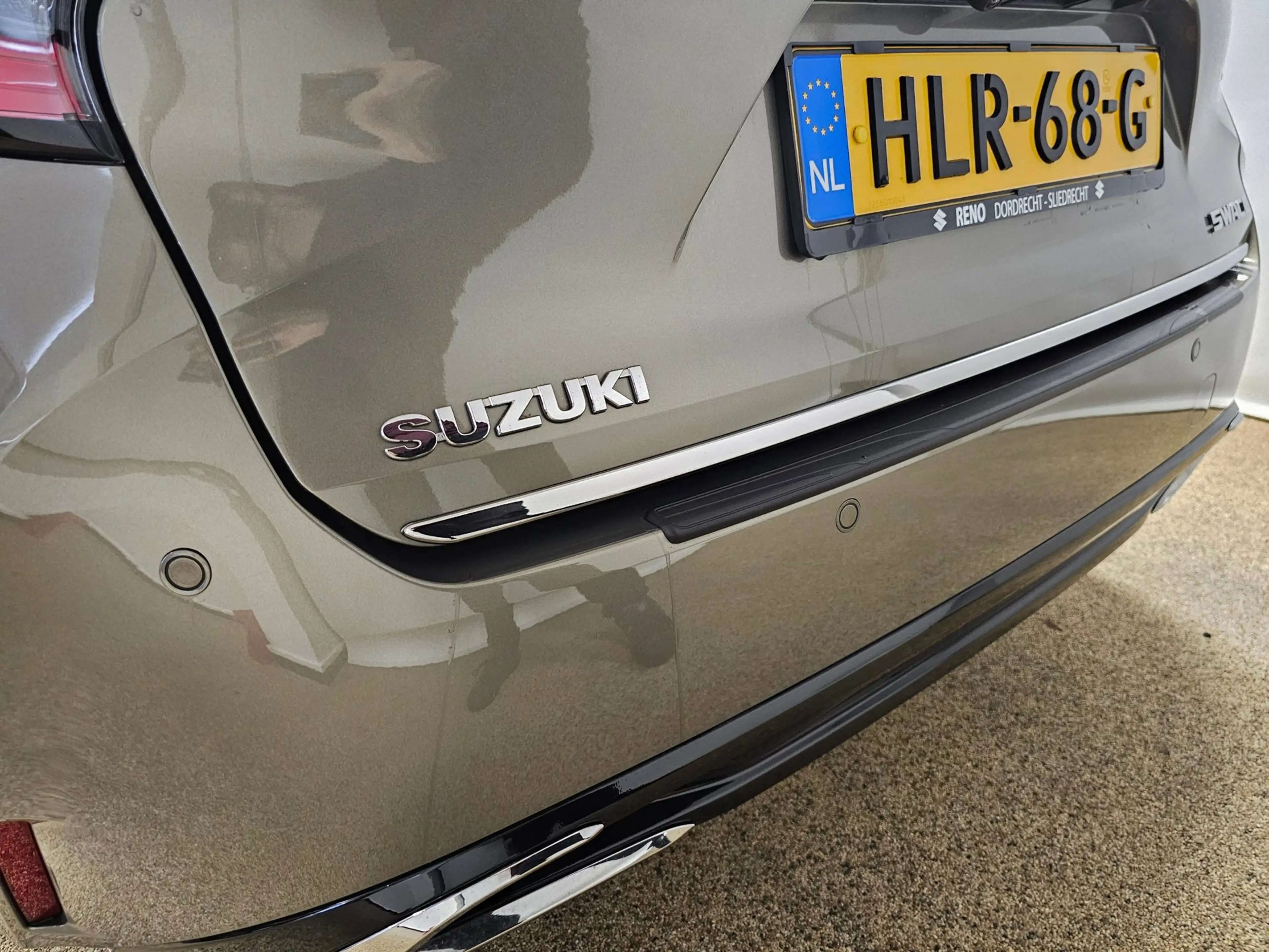 Suzuki Swace 1.8 Hybrid Style e-CVT AUTOMAAT — photo 11