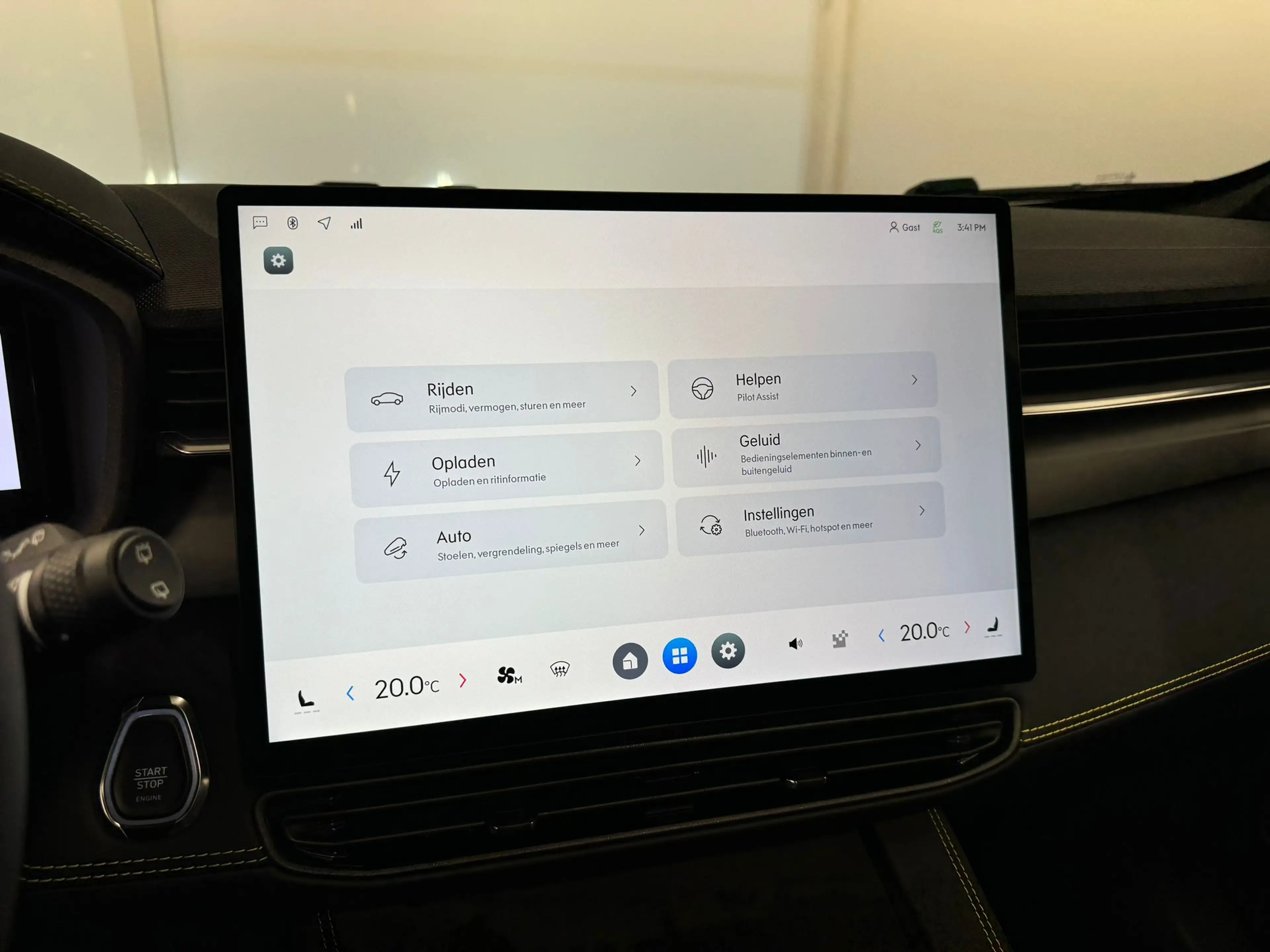 Lynk & Co 01 1.5 More | 360 Camera | Panormadak | Apple Carplay — photo 31