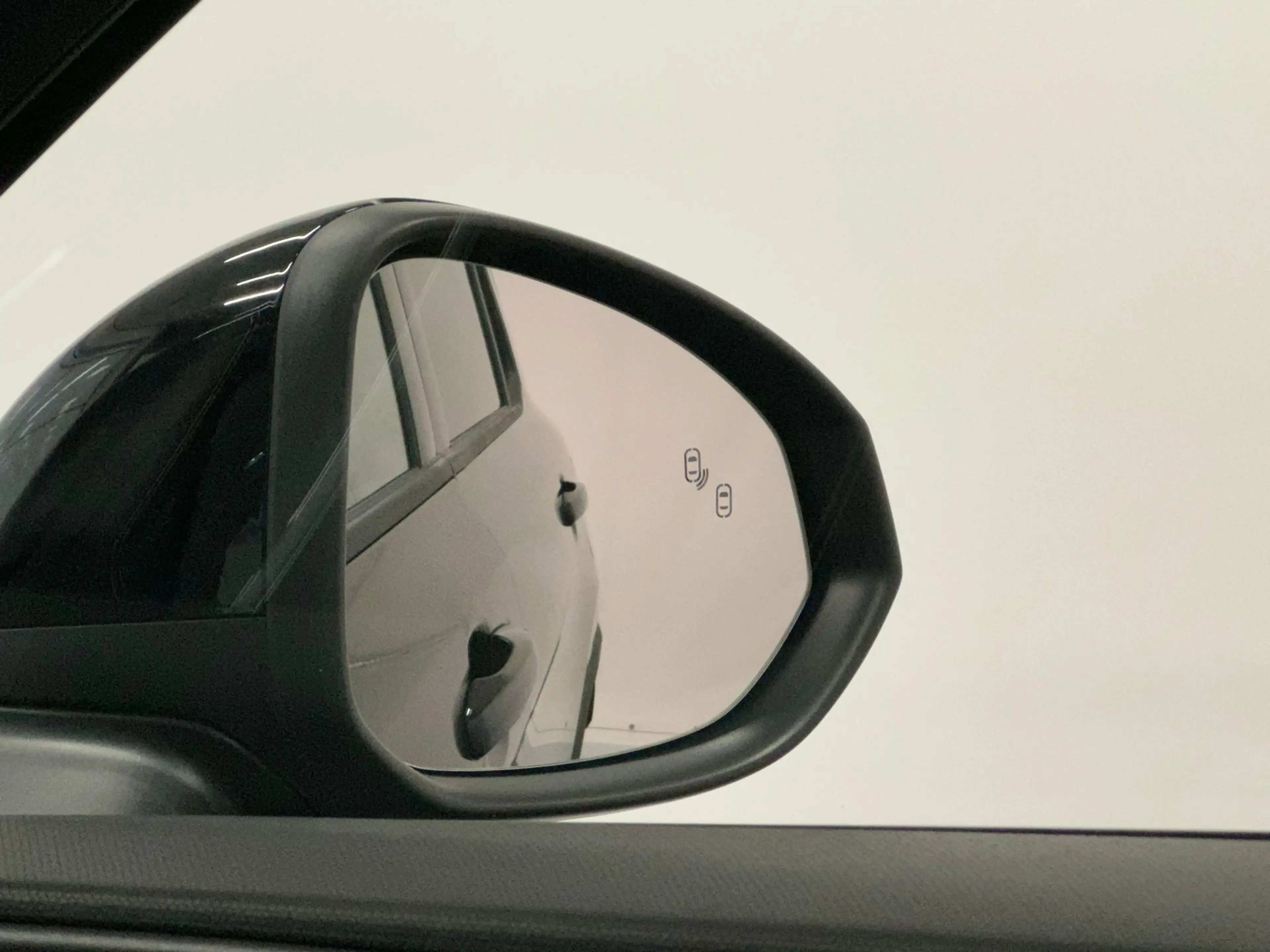 Lynk & Co 01 1.5 More | 360 Camera | Panormadak | Apple Carplay — photo 41