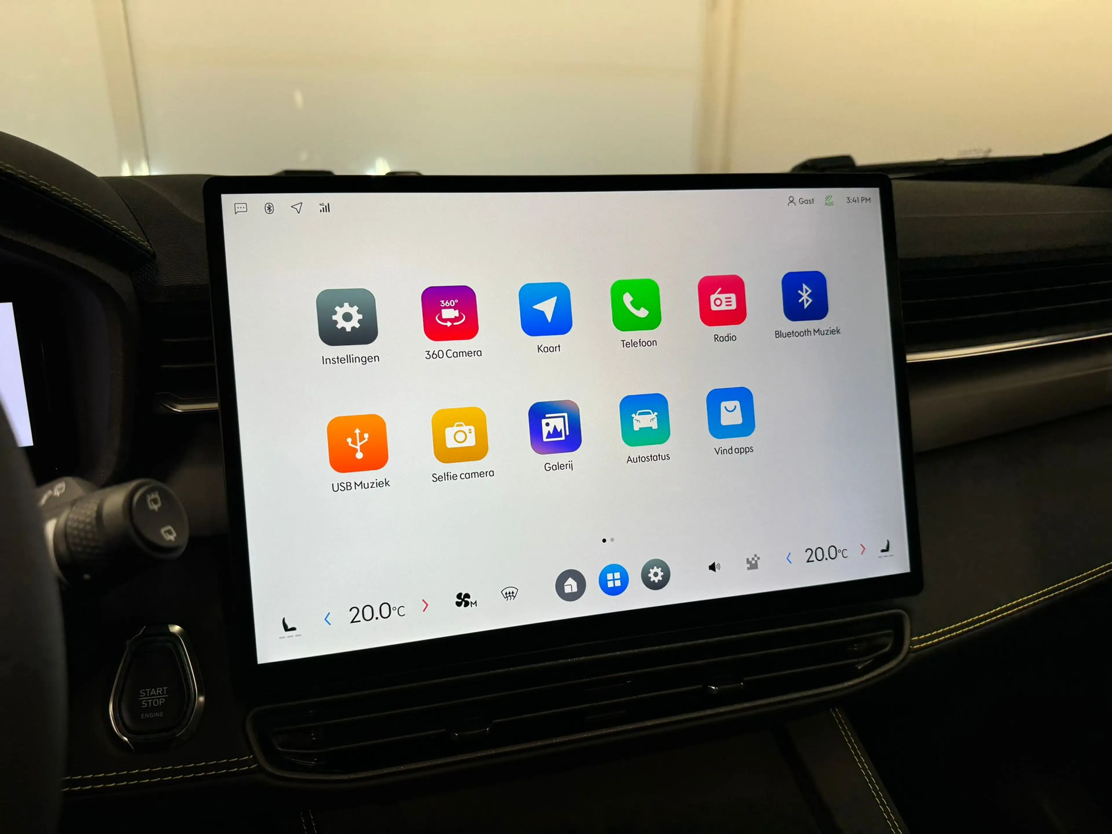 Lynk & Co 01 1.5 More | 360 Camera | Panormadak | Apple Carplay — photo 28