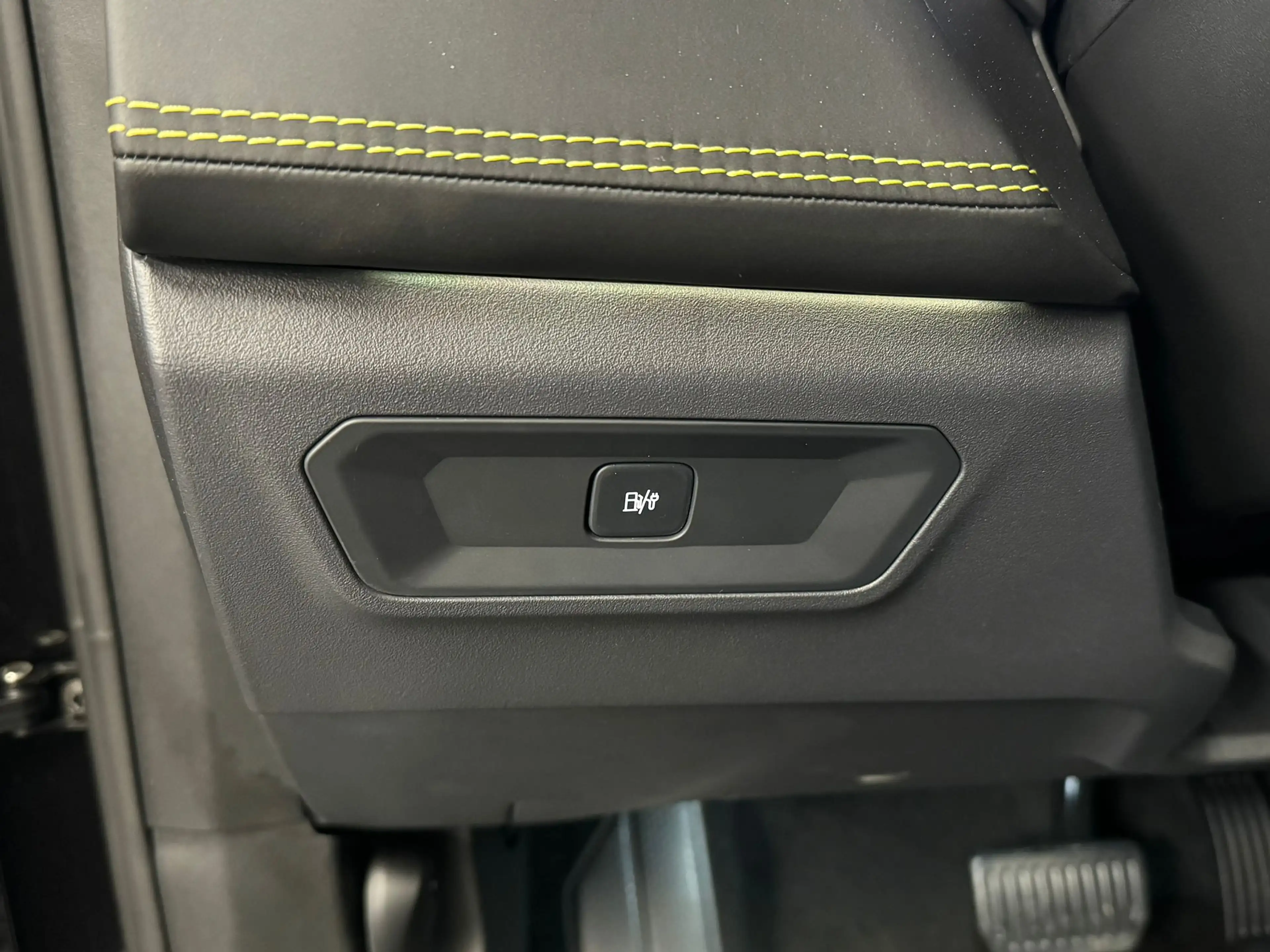 Lynk & Co 01 1.5 More | 360 Camera | Panormadak | Apple Carplay — photo 16
