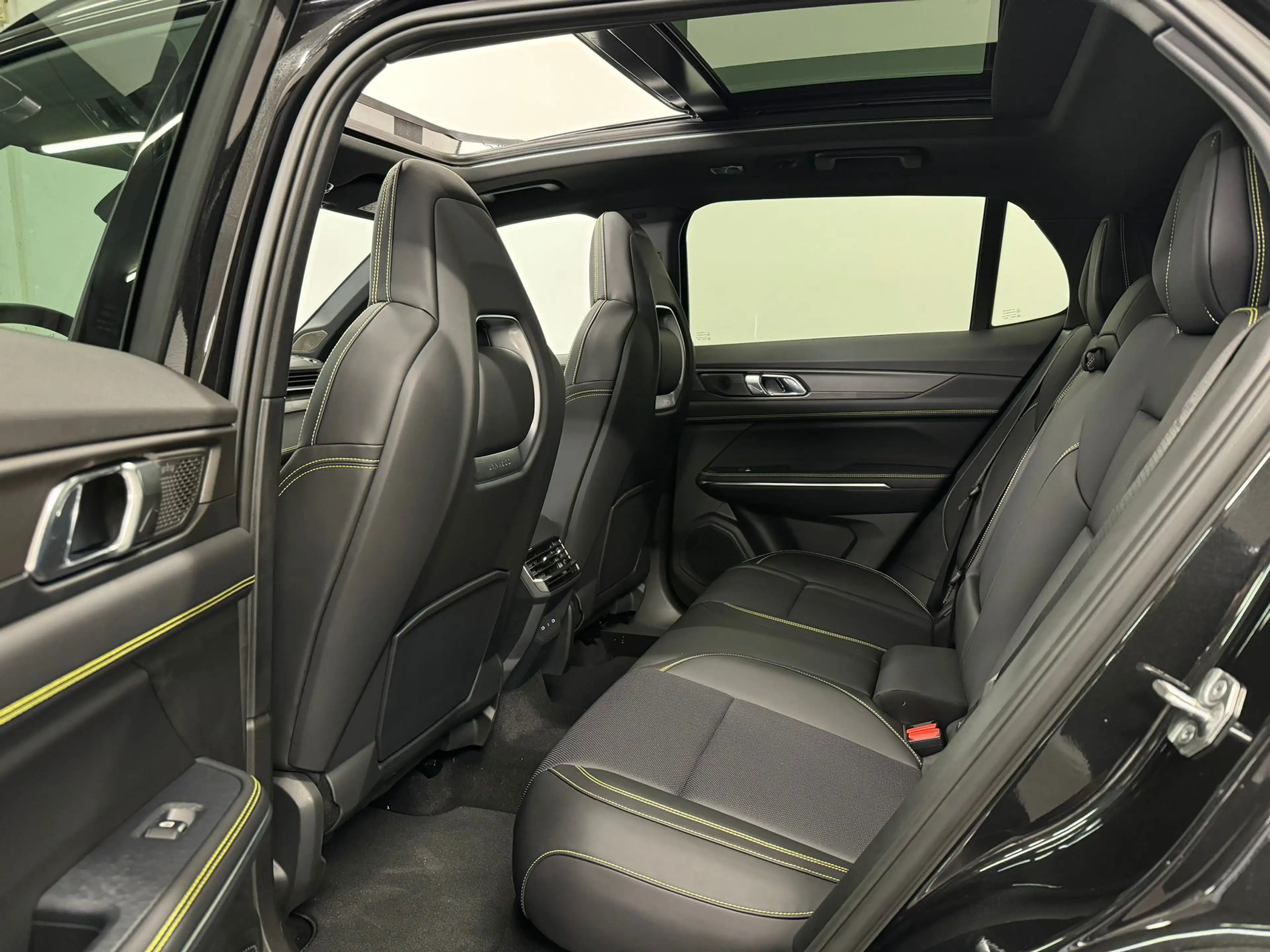 Lynk & Co 01 1.5 More | 360 Camera | Panormadak | Apple Carplay — photo 46