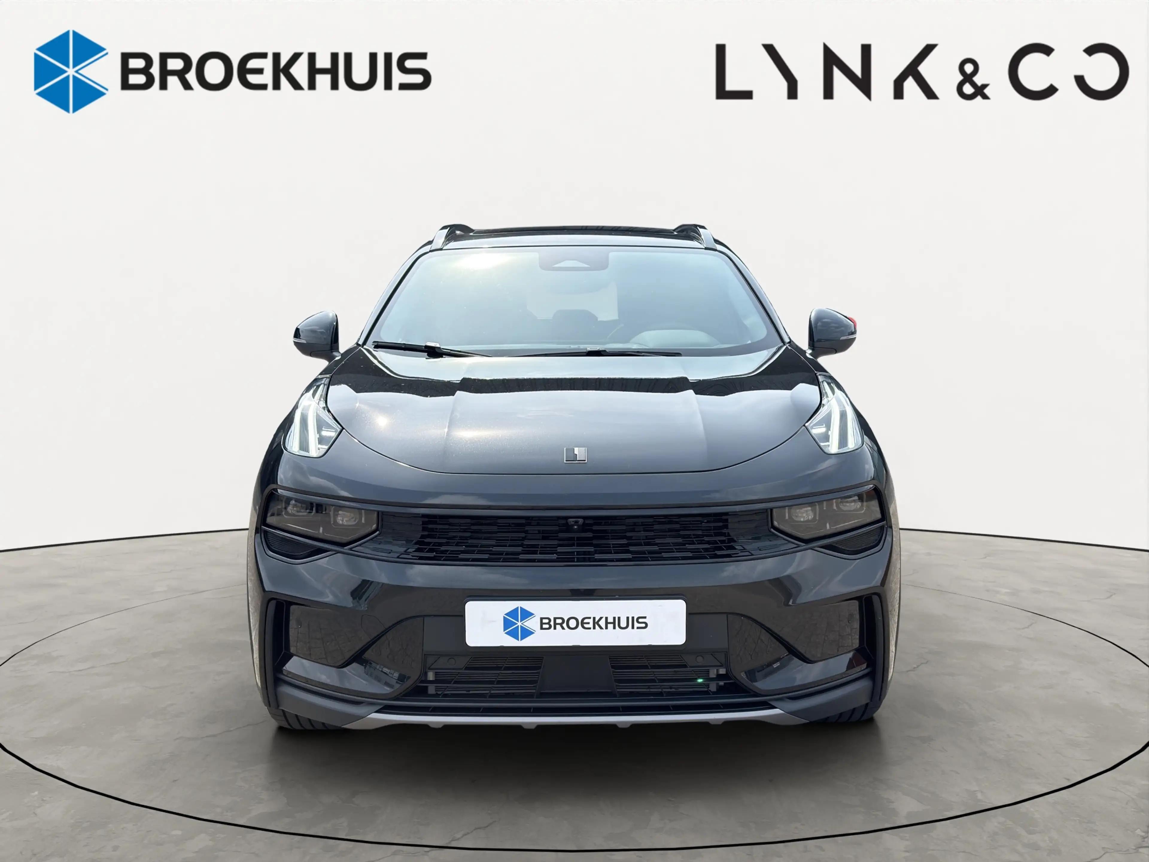Lynk & Co 01 1.5 More | 360 Camera | Panormadak | Apple Carplay — photo 2