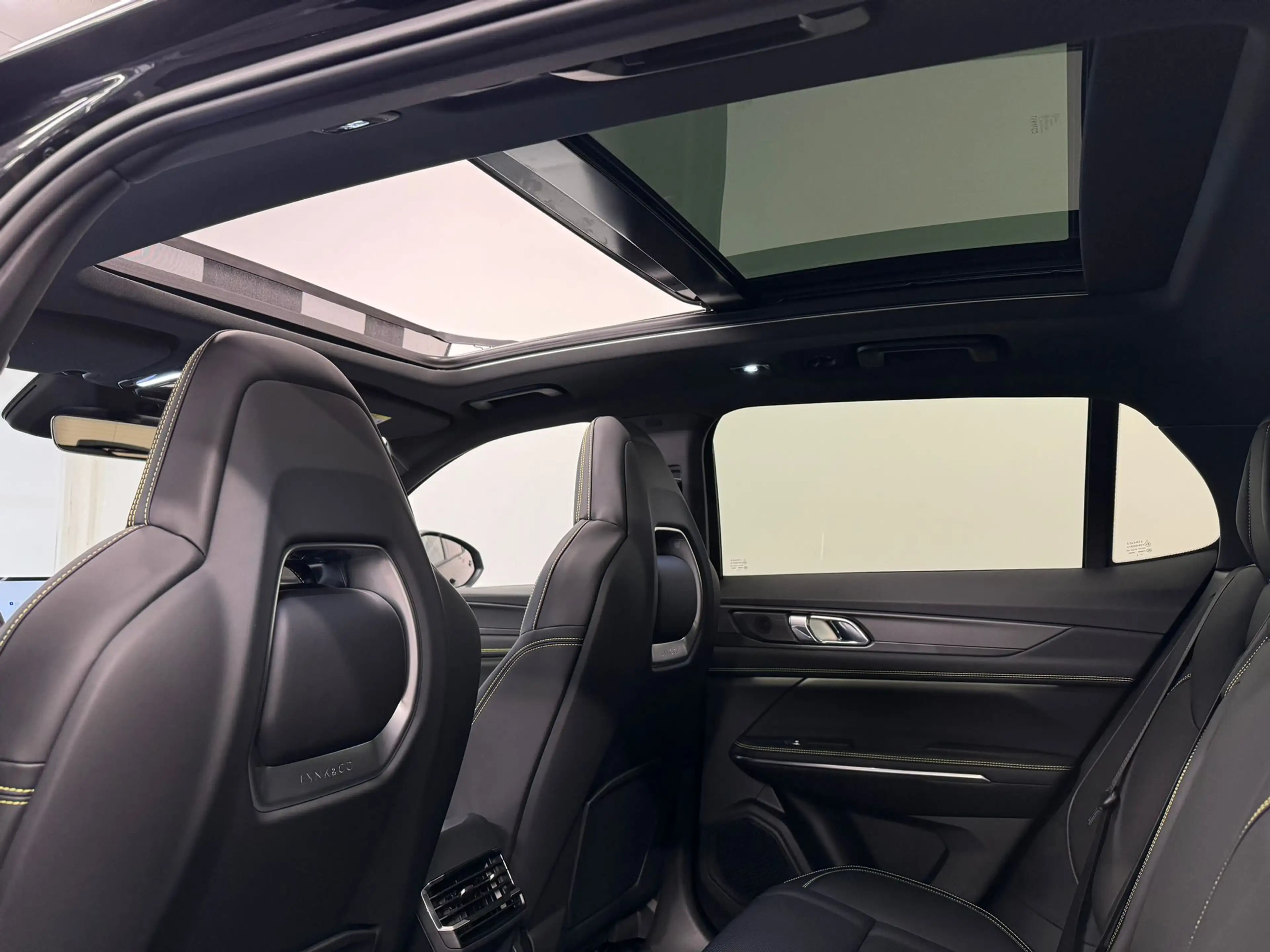 Lynk & Co 01 1.5 More | 360 Camera | Panormadak | Apple Carplay — photo 48
