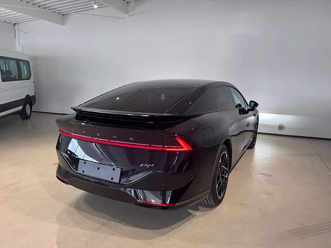 XPENG P7