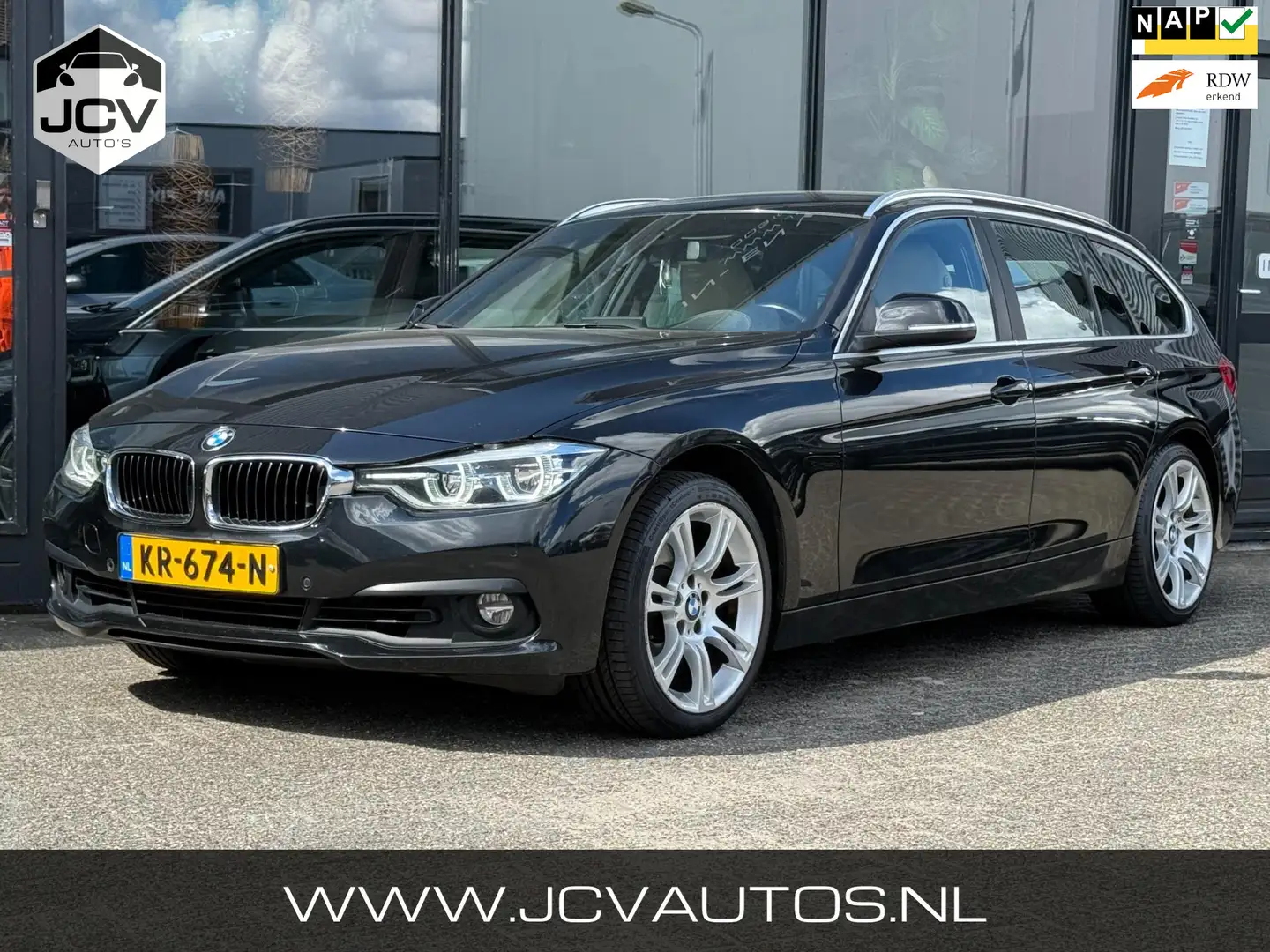 BMW 320 3-serie Touring 320i Centennial High Executive LEE Zwart - 1