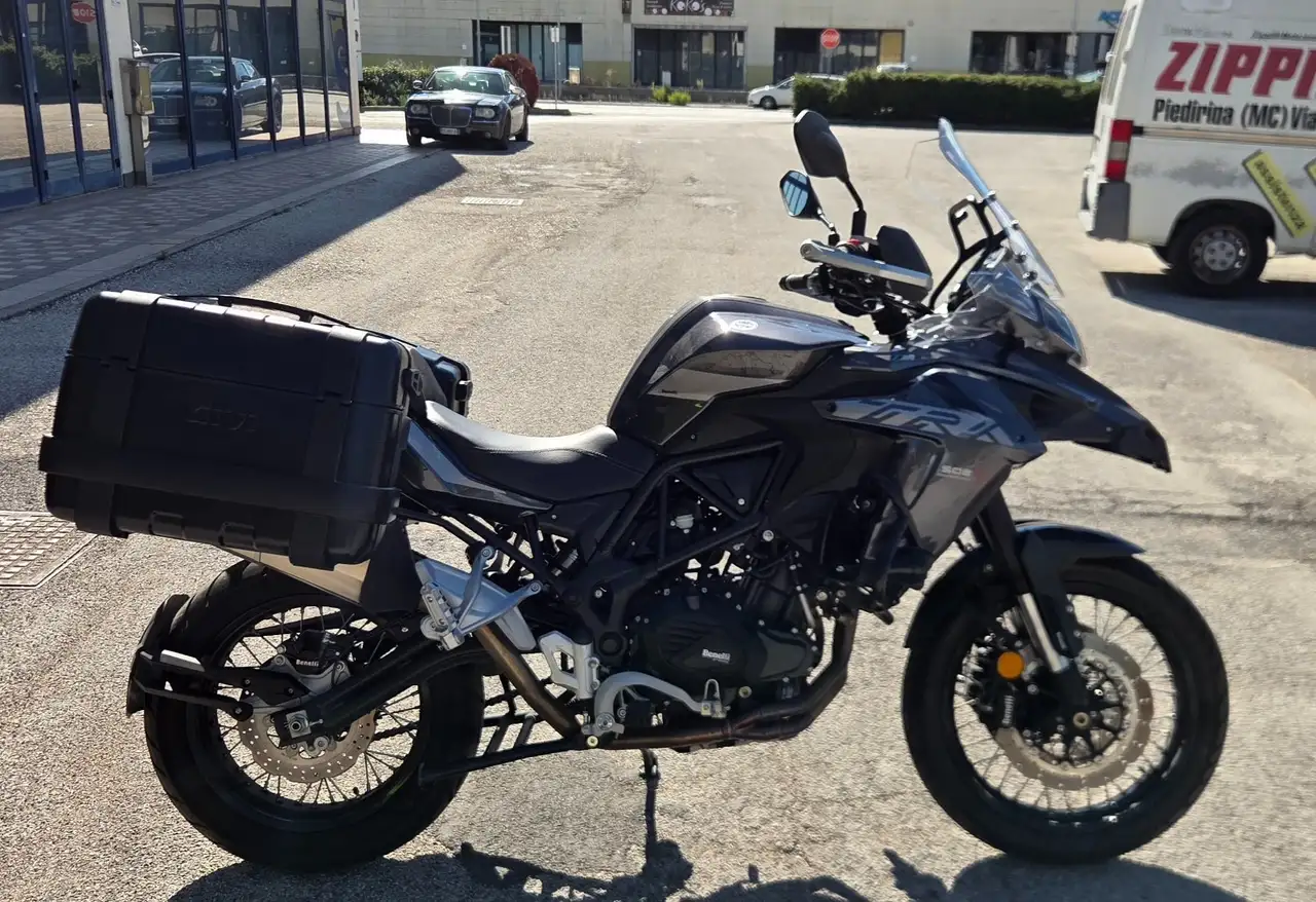 Benelli TRK 502