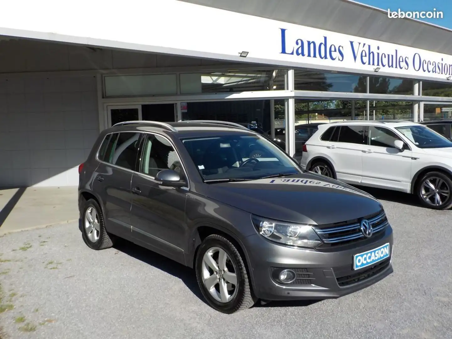 Volkswagen Tiguan (2) 2.0 TDI 110 LOUNGE;1ère MAIN - 1