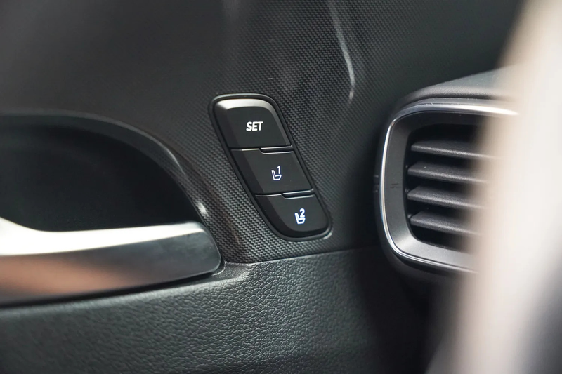 Hyundai SANTA FE 1.6 T-GDI PHEV Premium Aut. [ 360°Cam Leder Adapt. — photo 14