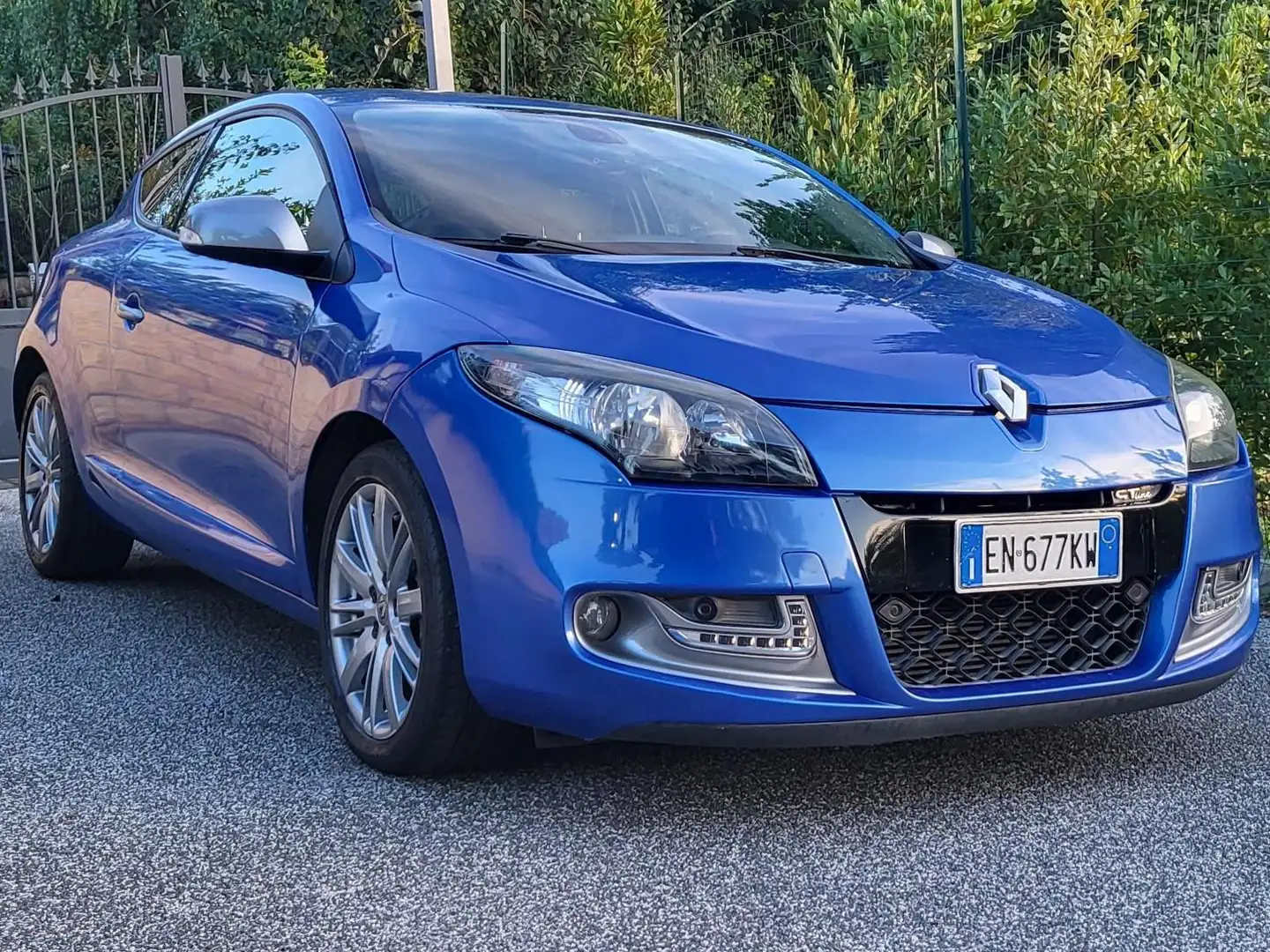 Renault Megane Megane III 2012 Coupe Coupe 1.6 dci Gt Line S&Stop - 1