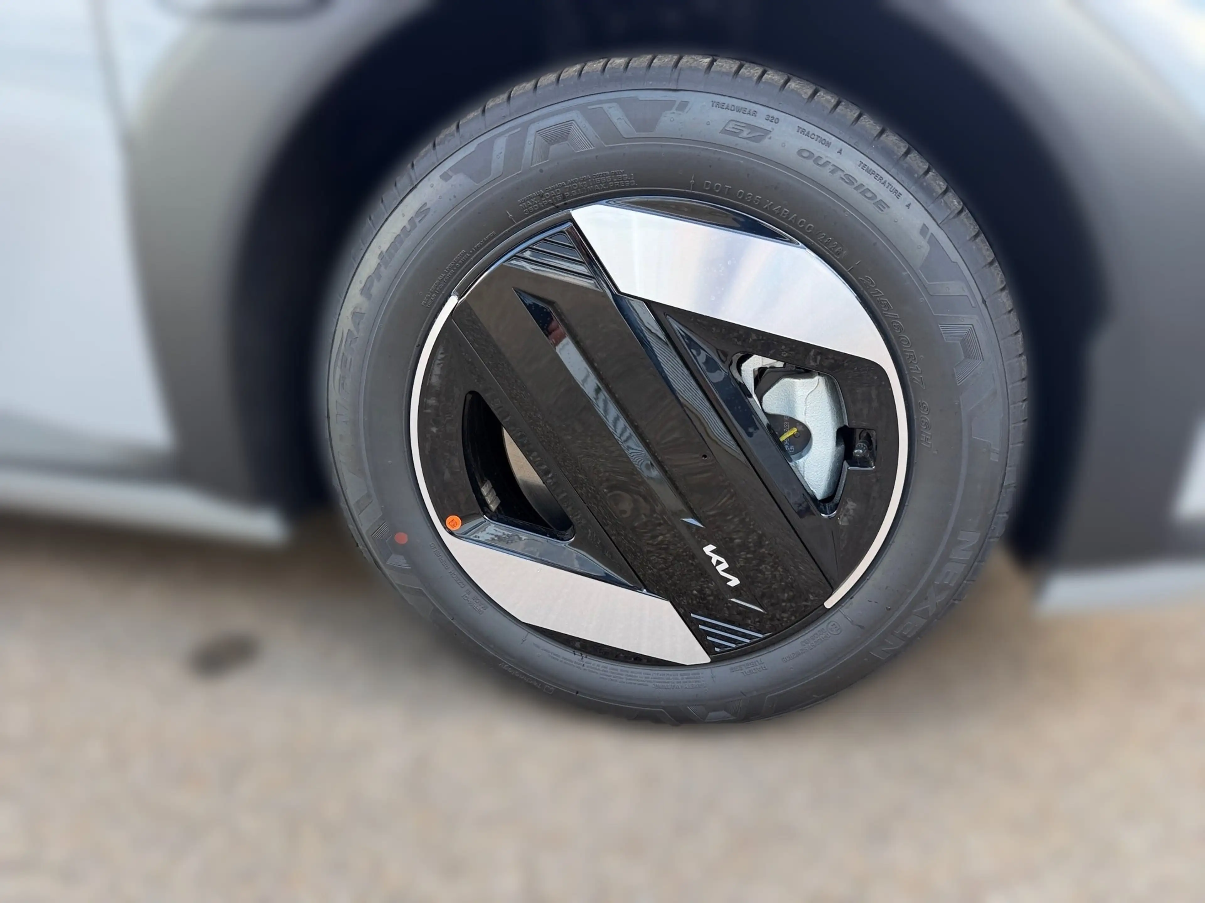 Kia EV4 81 FWD AIR WP DW ACC+Winterp.+Kam.+LM+PDC — photo 8