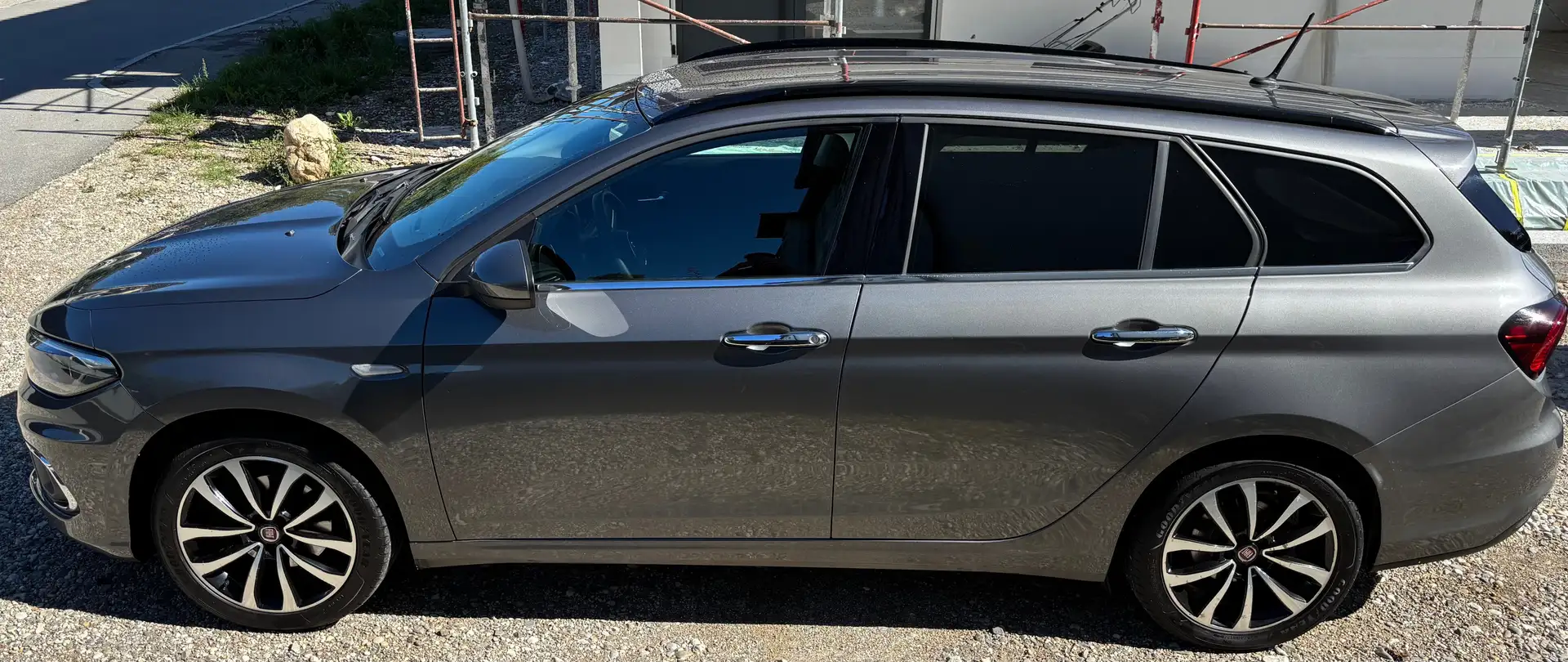 Fiat Tipo Fiat Tipo 1,3 MultiJet II 95 Start&Stop Lounge Grau - 2