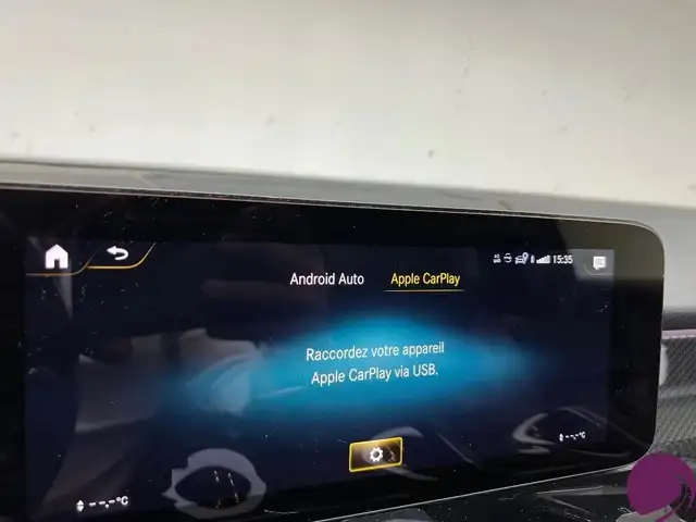 Mercedes-Benz GLB view 12